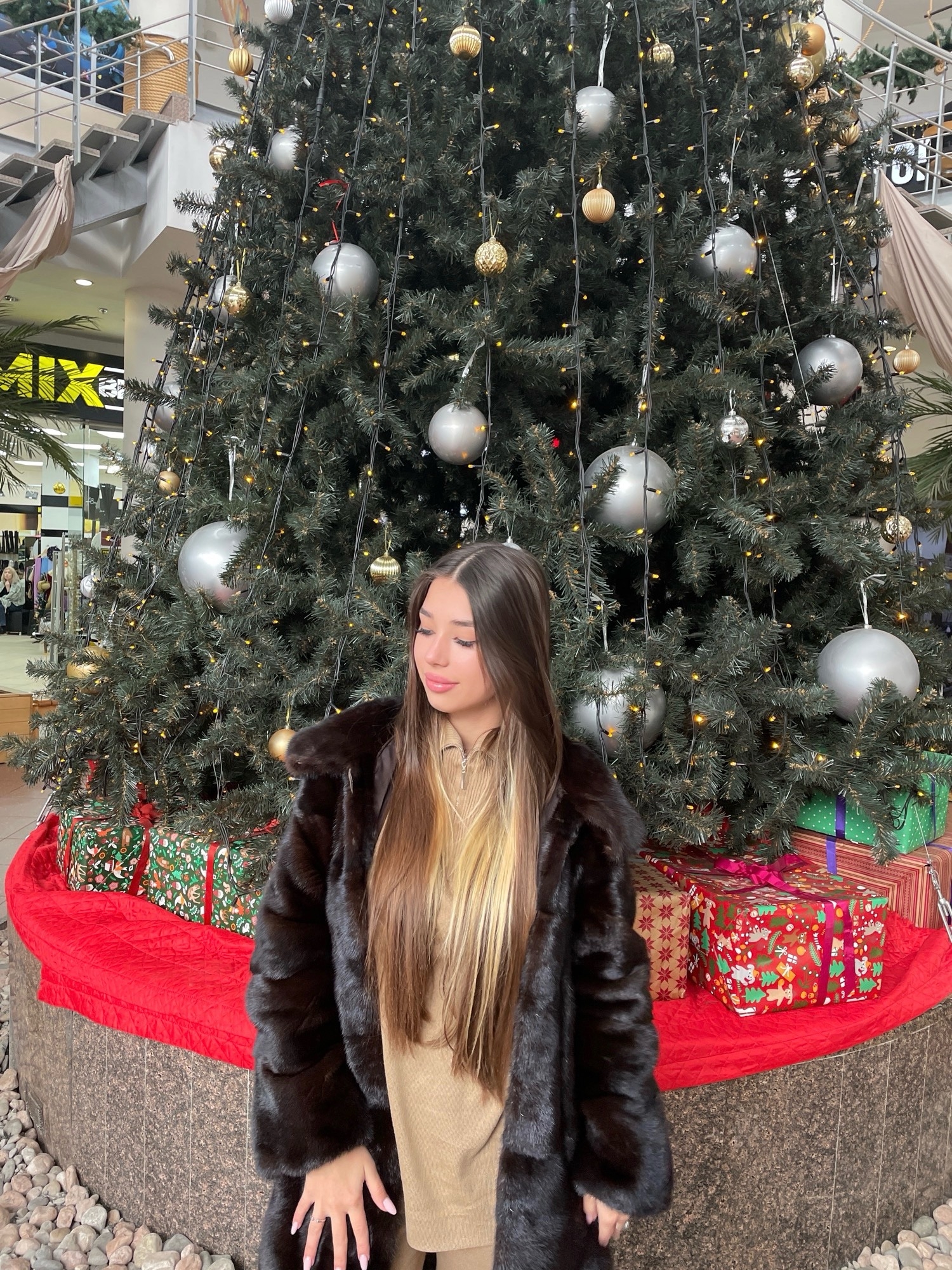 Продажа норковой шубы LASOKAS Предлагается