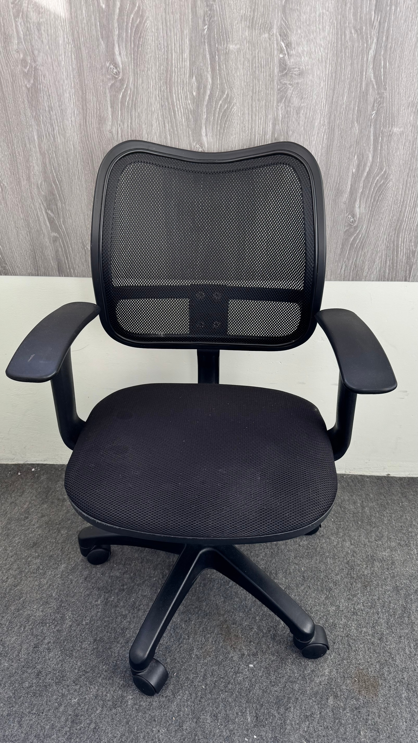 **Продается удобное компьютерное кресло** В