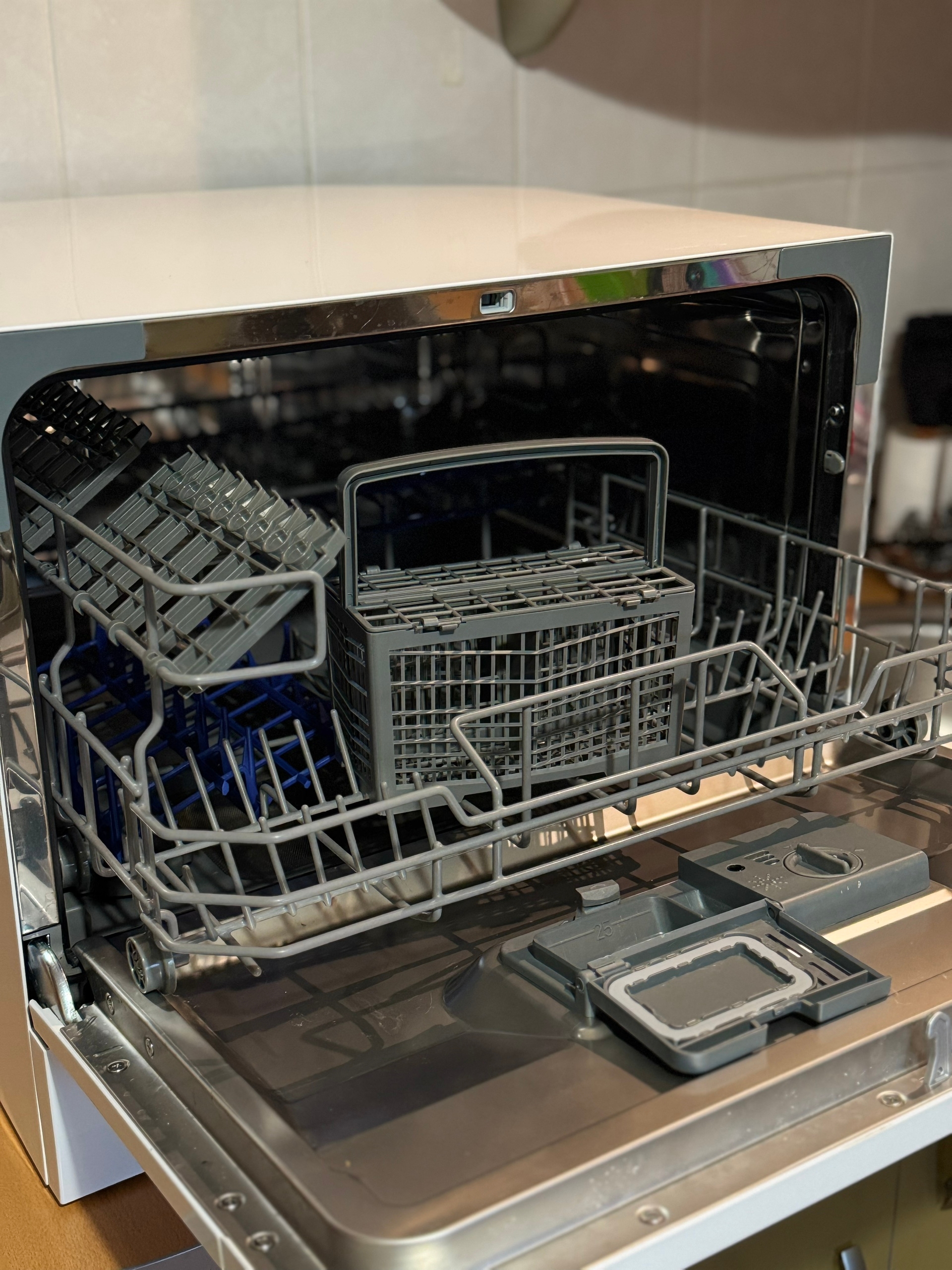 Продажа настольной посудомоечной машины В (2)