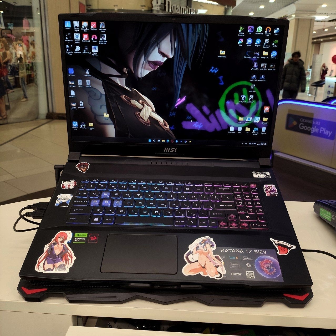 Продам игровой ноутбук MSI Katana (1)