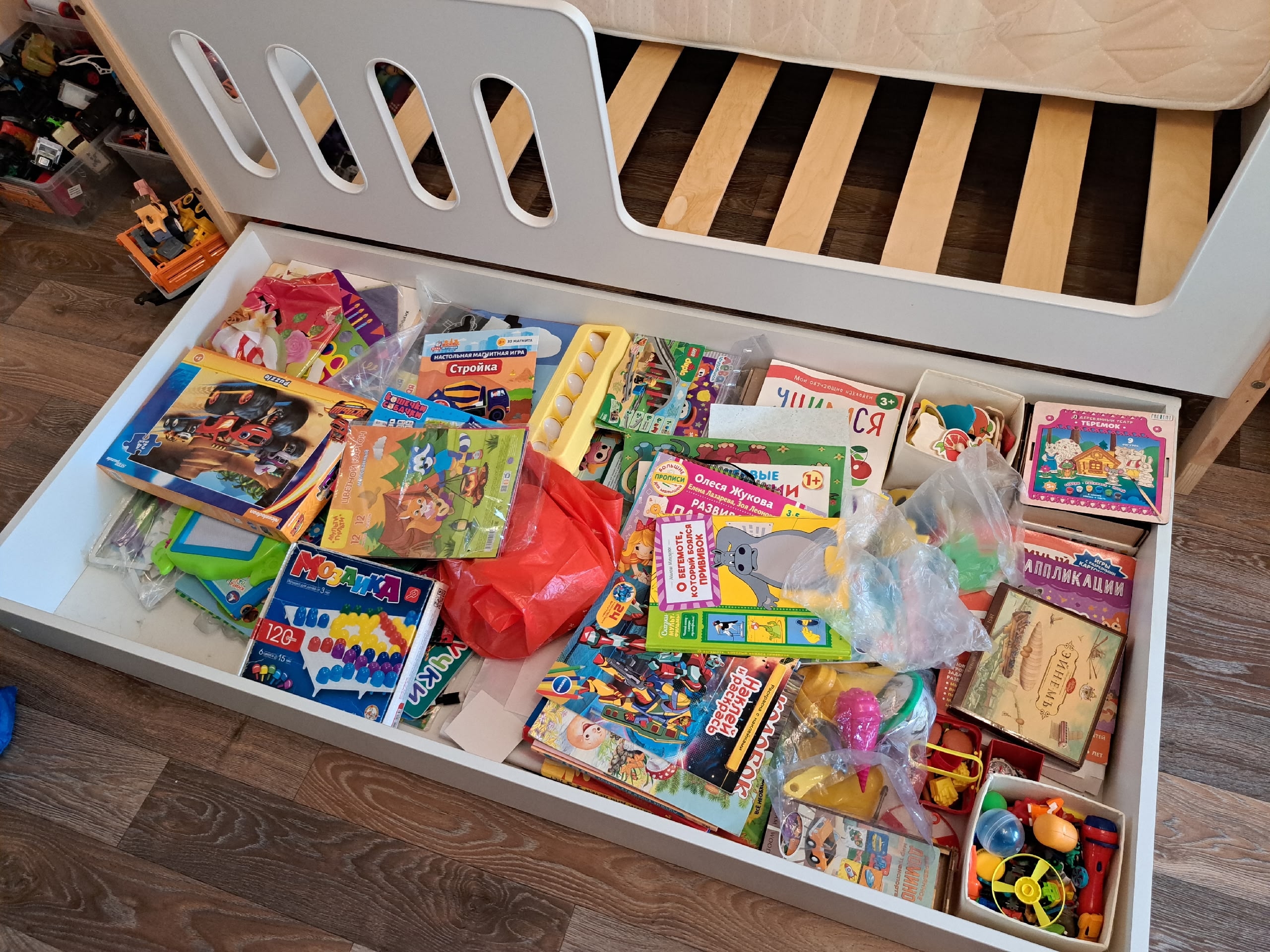 Продам детскую кровать в идеале (1)