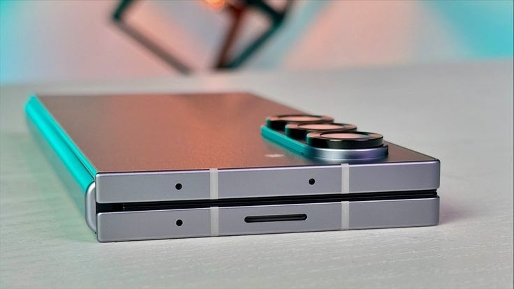 Продам Samsung Galaxy Z Fold