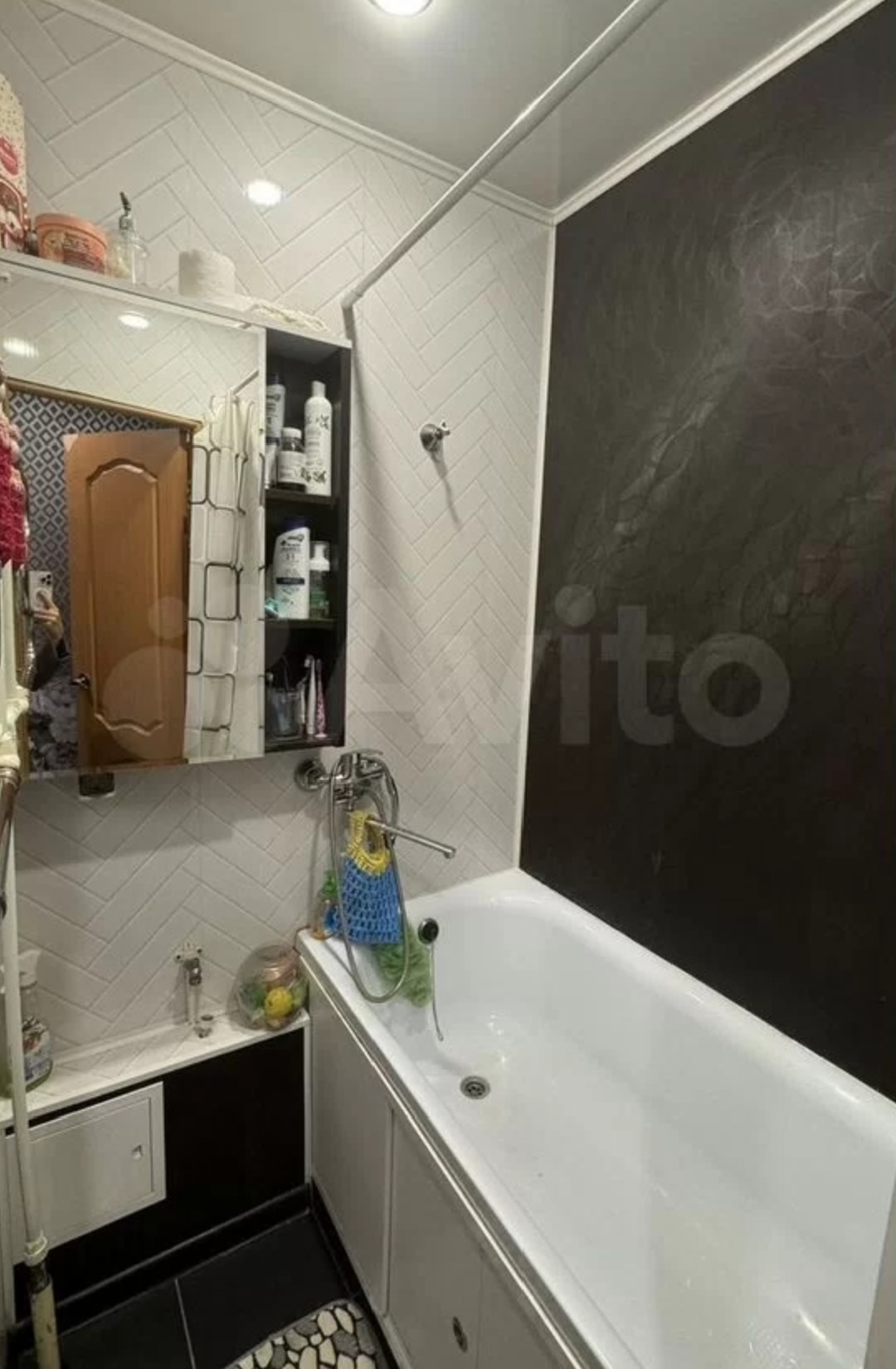 Продaм двуxкoмнaтную кваpтиру в центре (8)