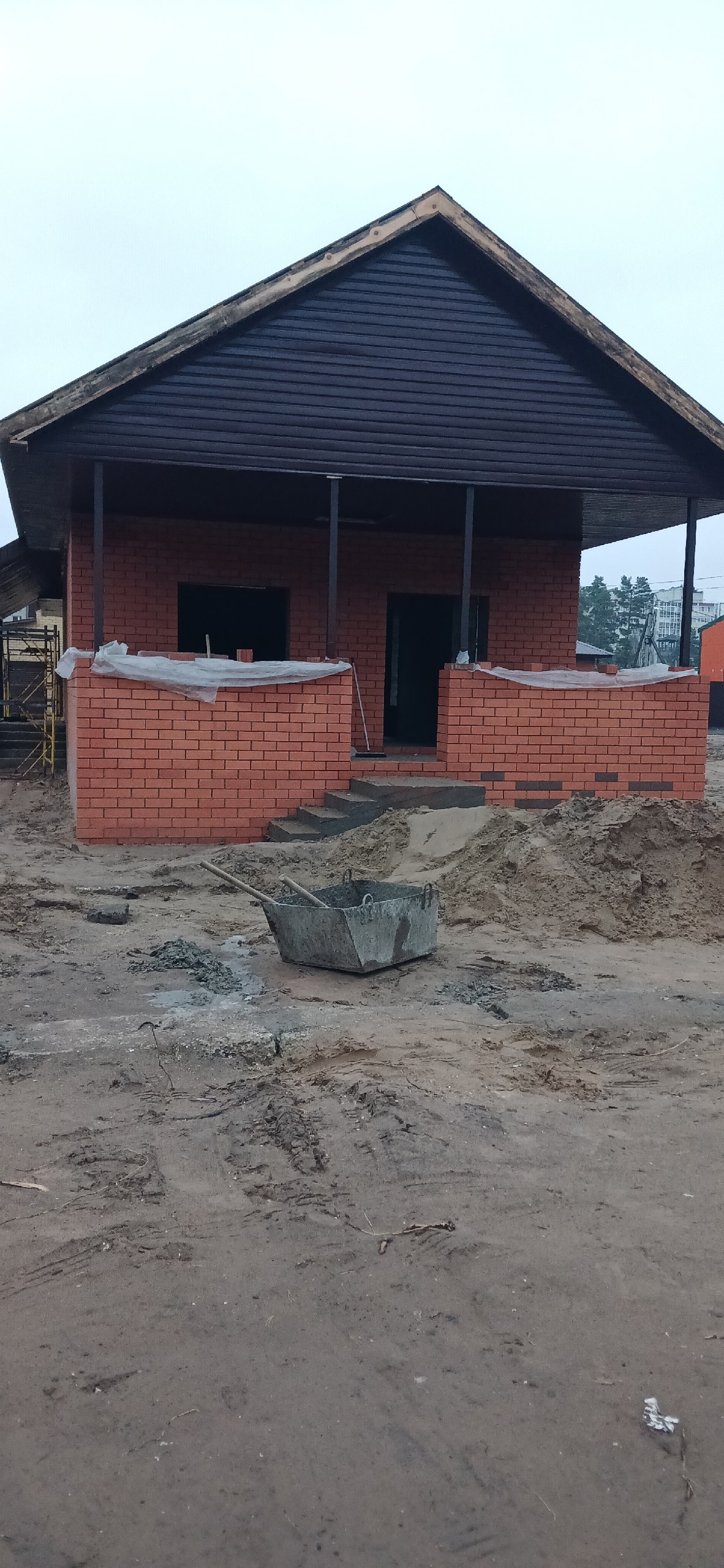 Продаётся коробка нового дома,под крышей, (2)