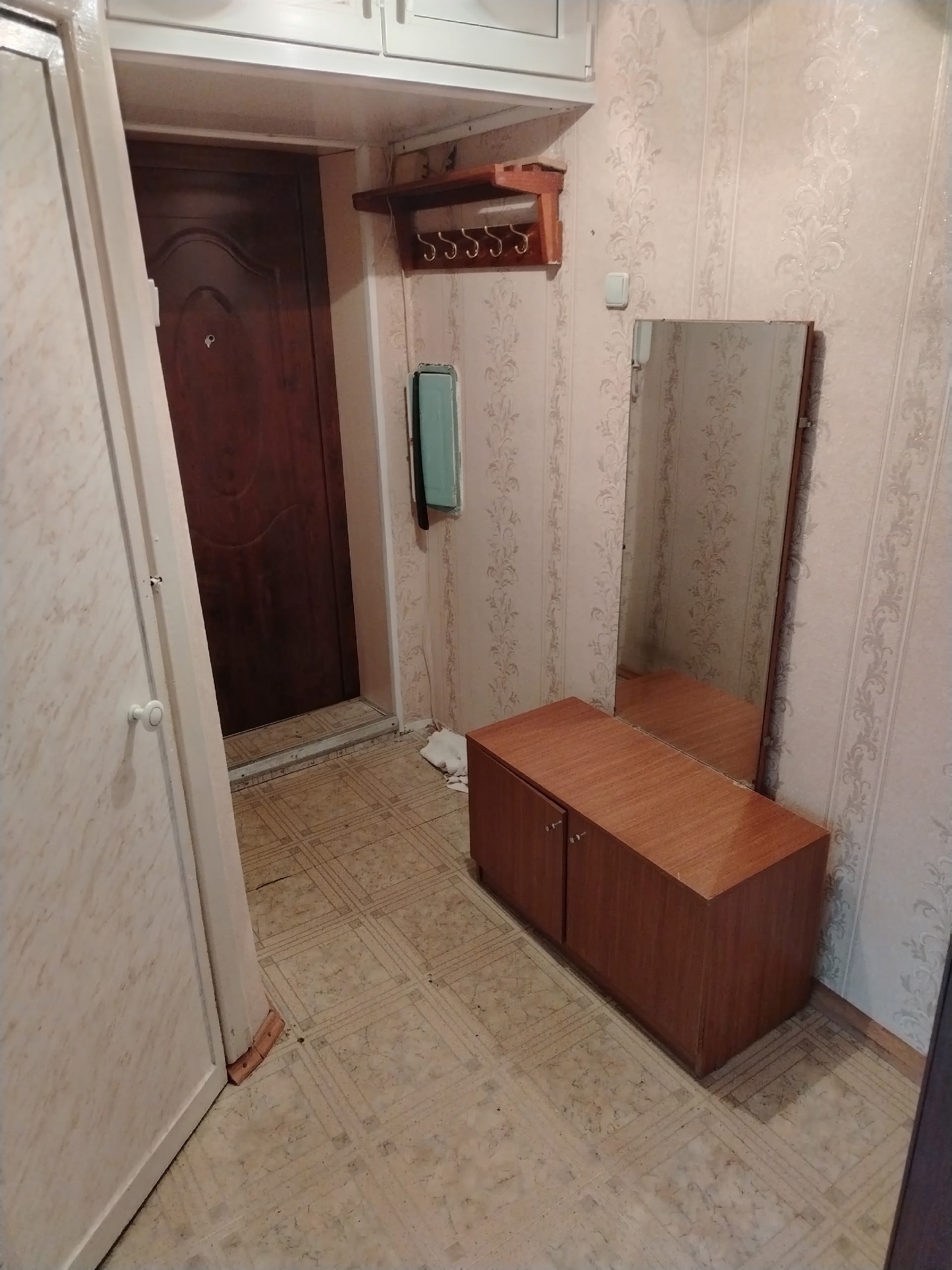 Сдам двухкомнатную квартиру. С 2 (3)