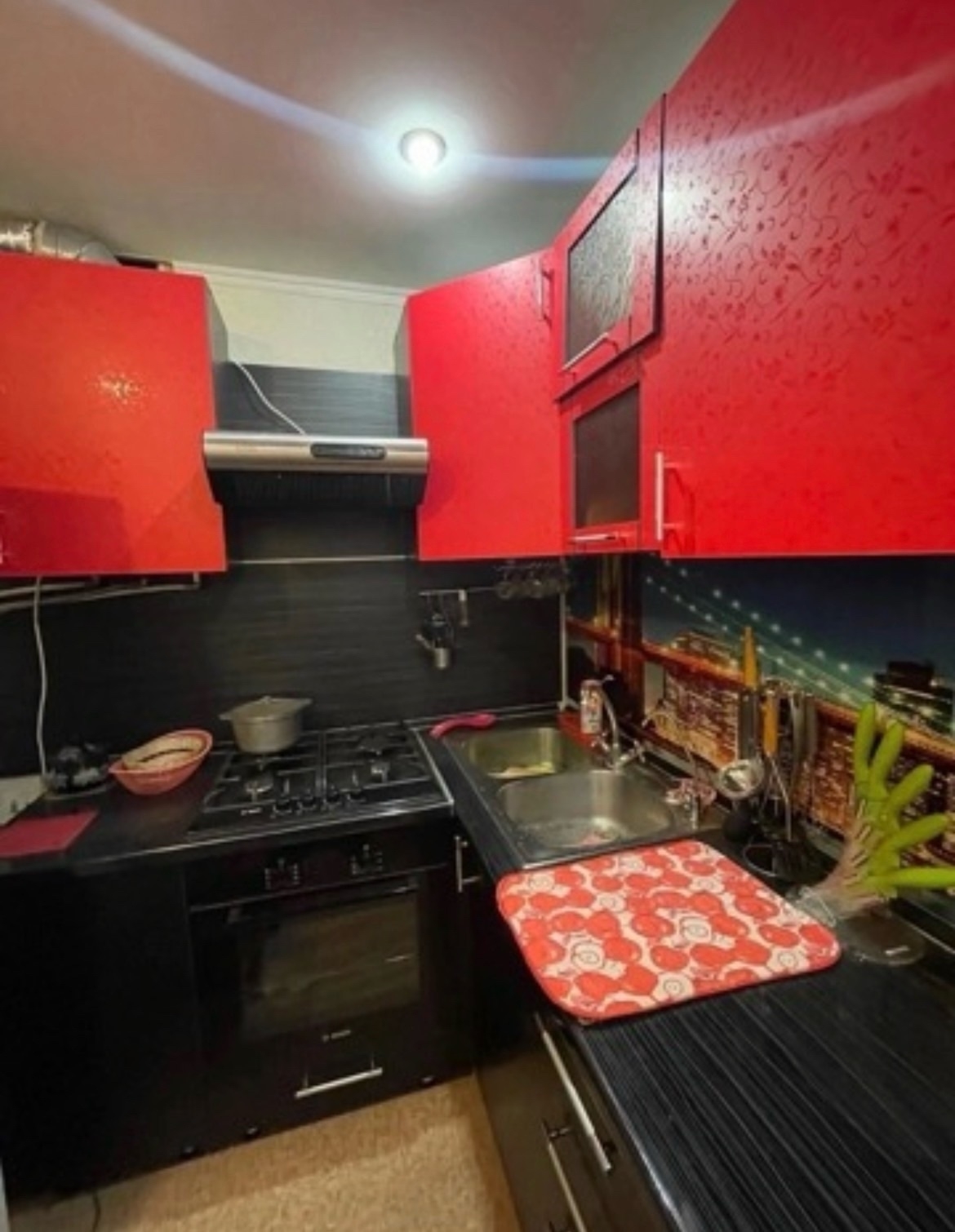 Сдам 2 комнатную квартиру на