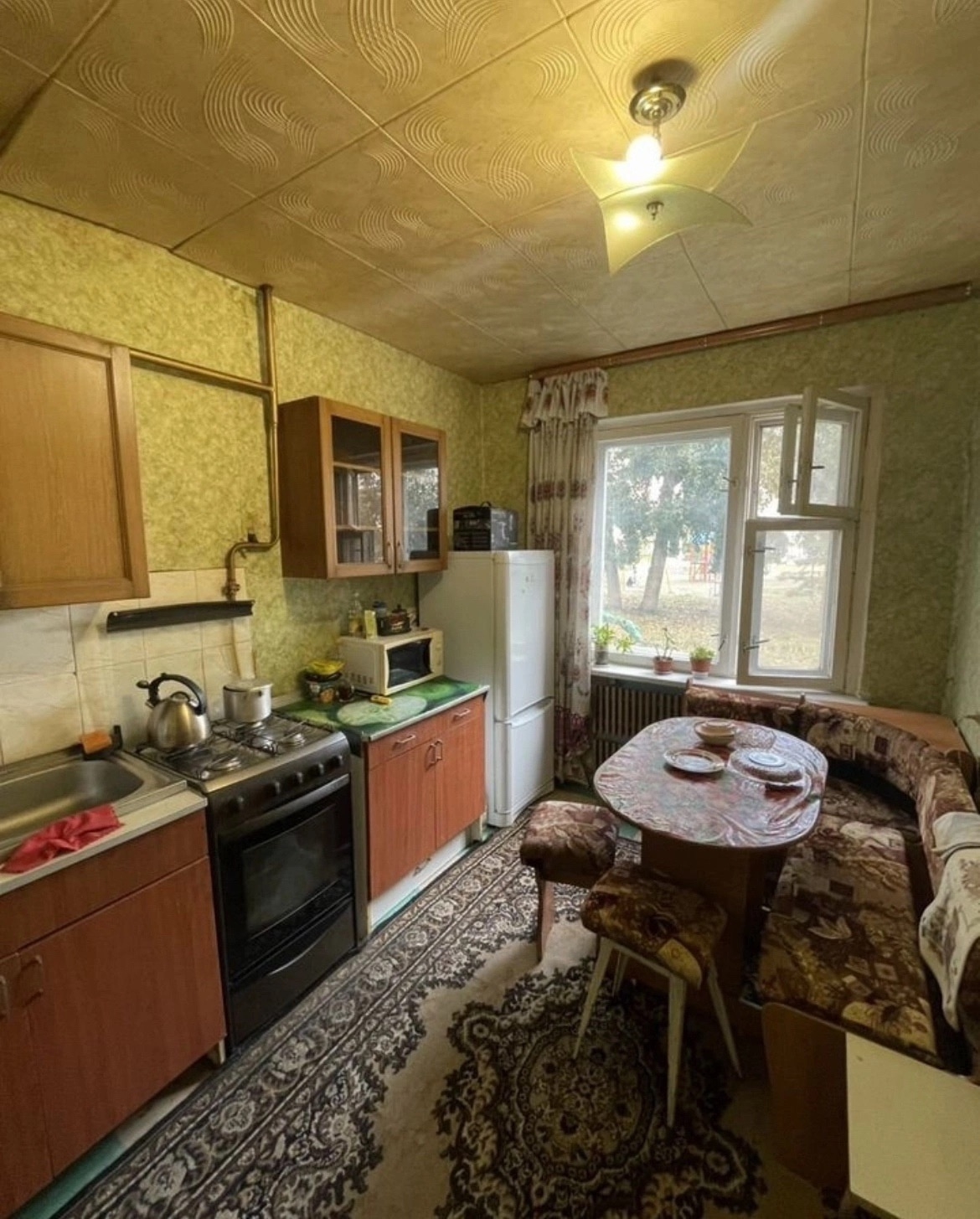 Продам 2 комнатную квартиру улучшенной (6)