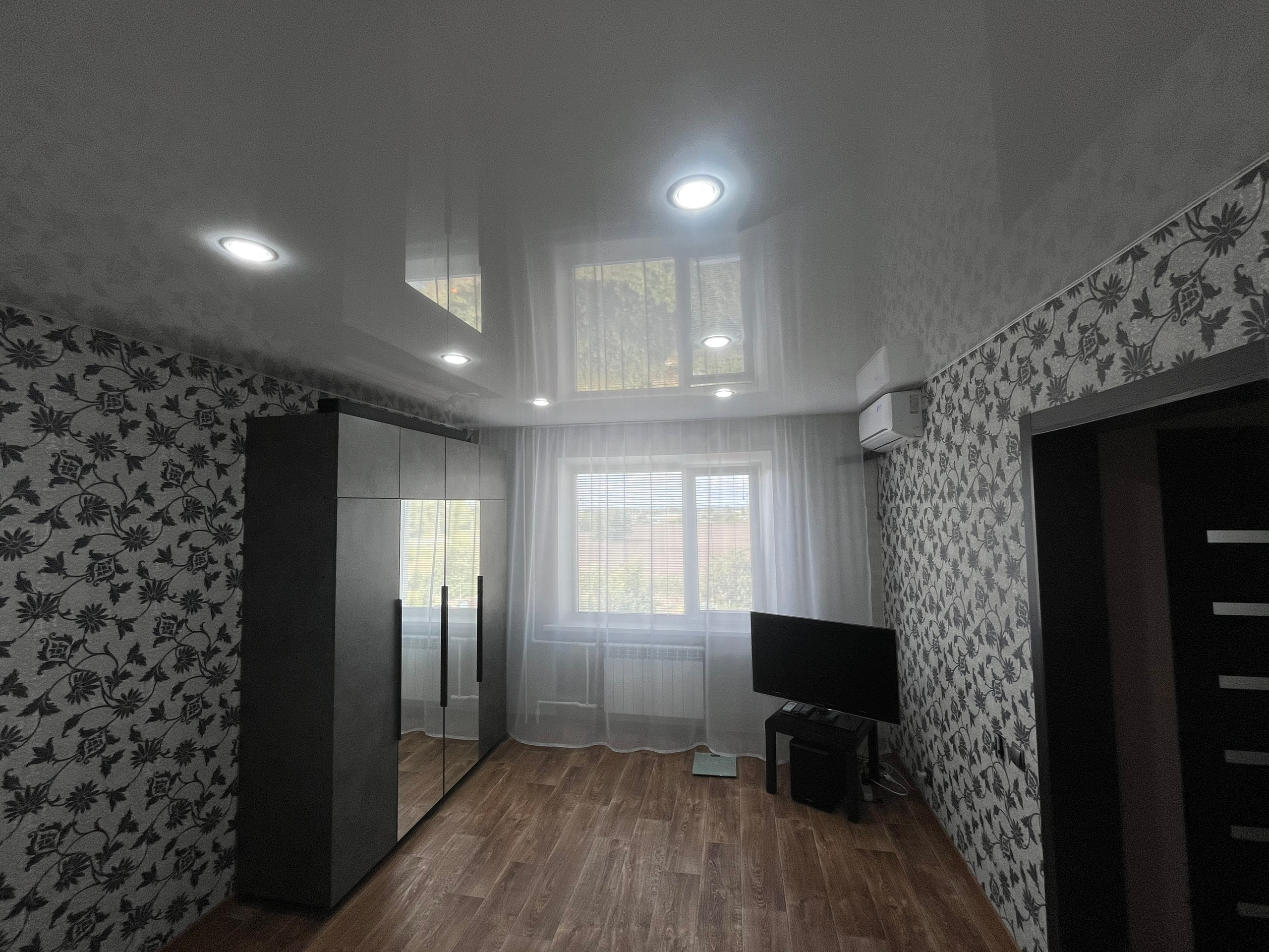 В продаже 2 комн. квартира (7)