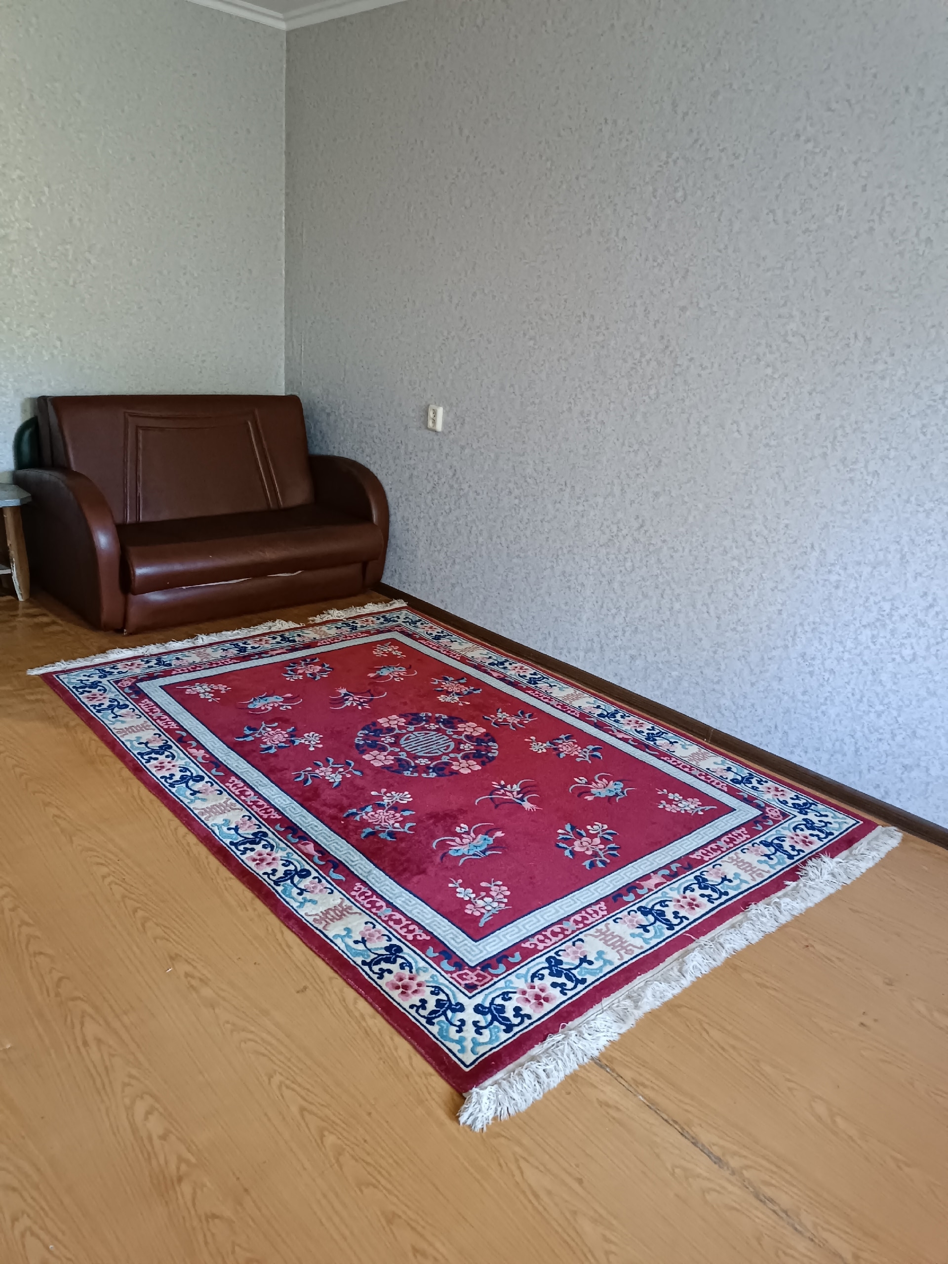 Сдается 1-комнатная квартира, на длительный