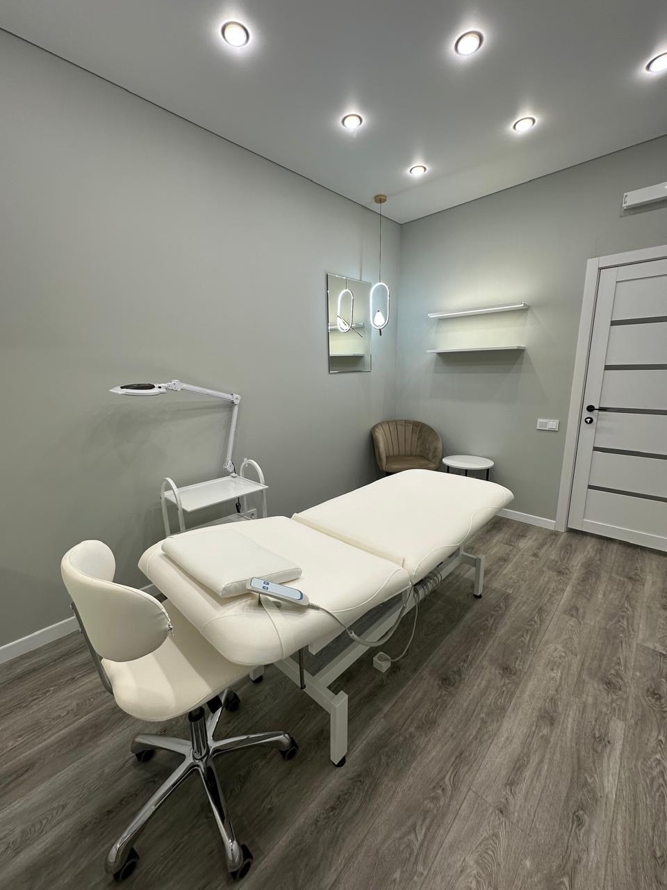 1. Сдам кабинеты 2. Район (5)