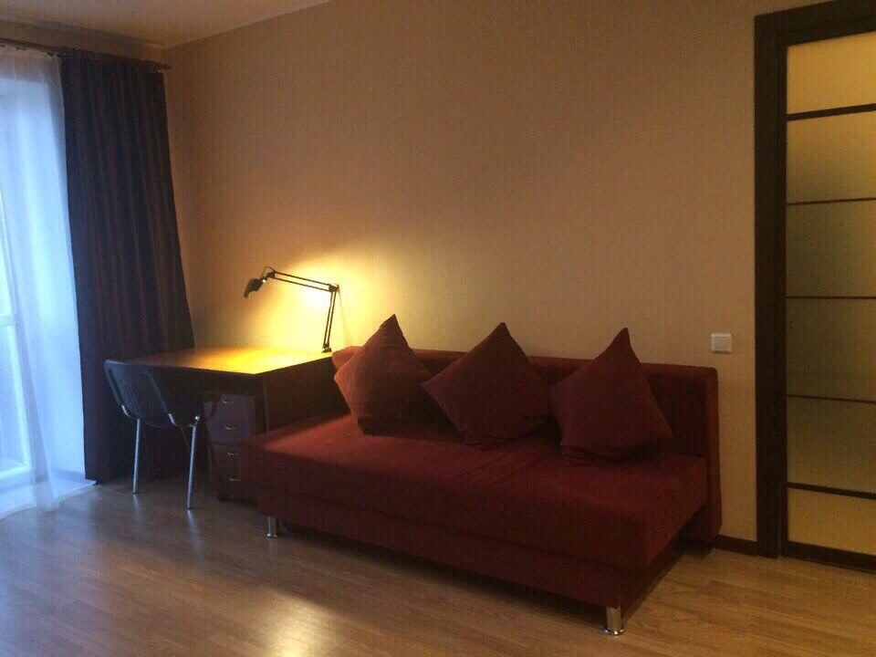 Сдам срочно однушку на длительный (1)