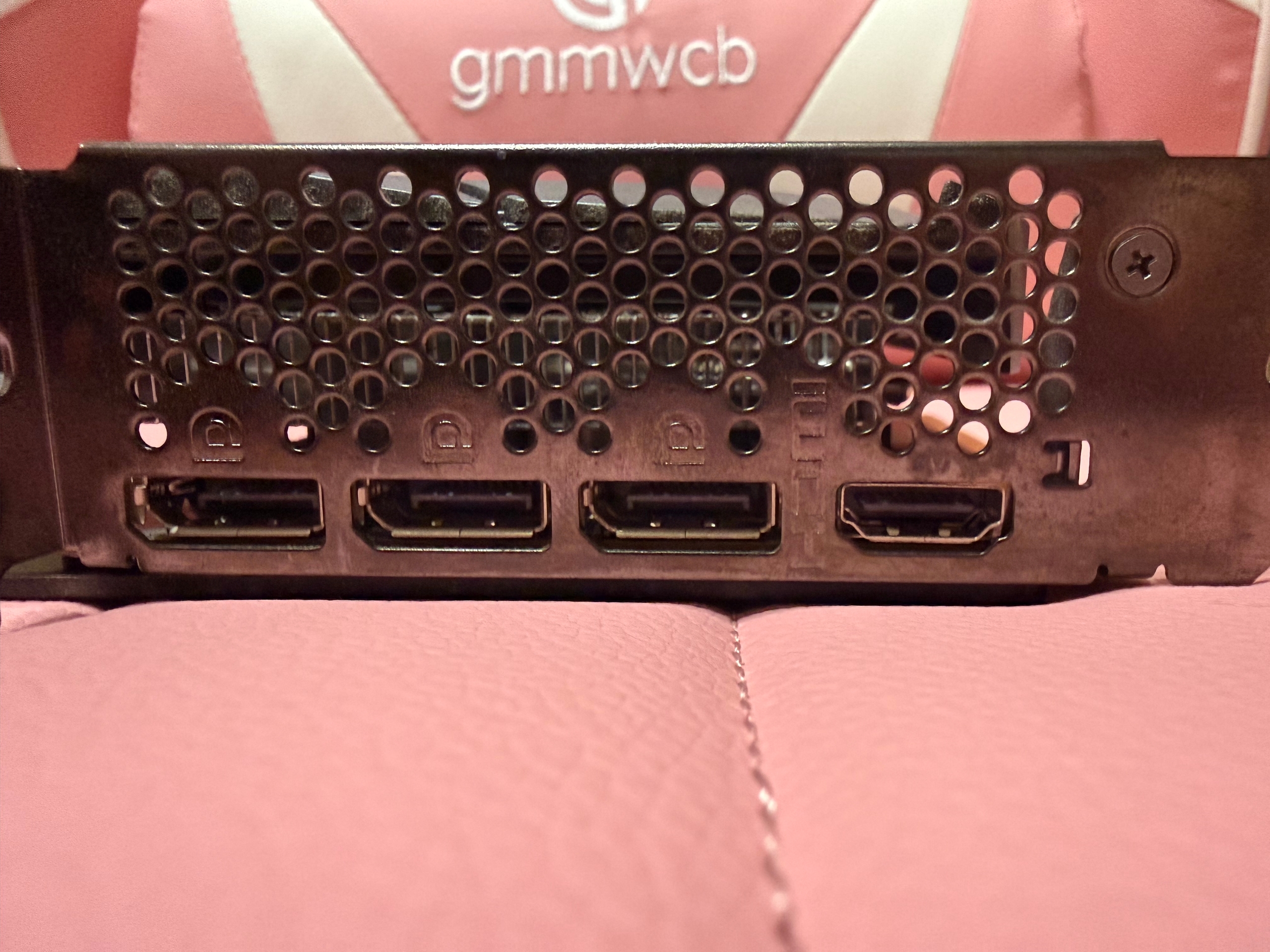 GeForce RTX 3050 VENTUS 2X (1)