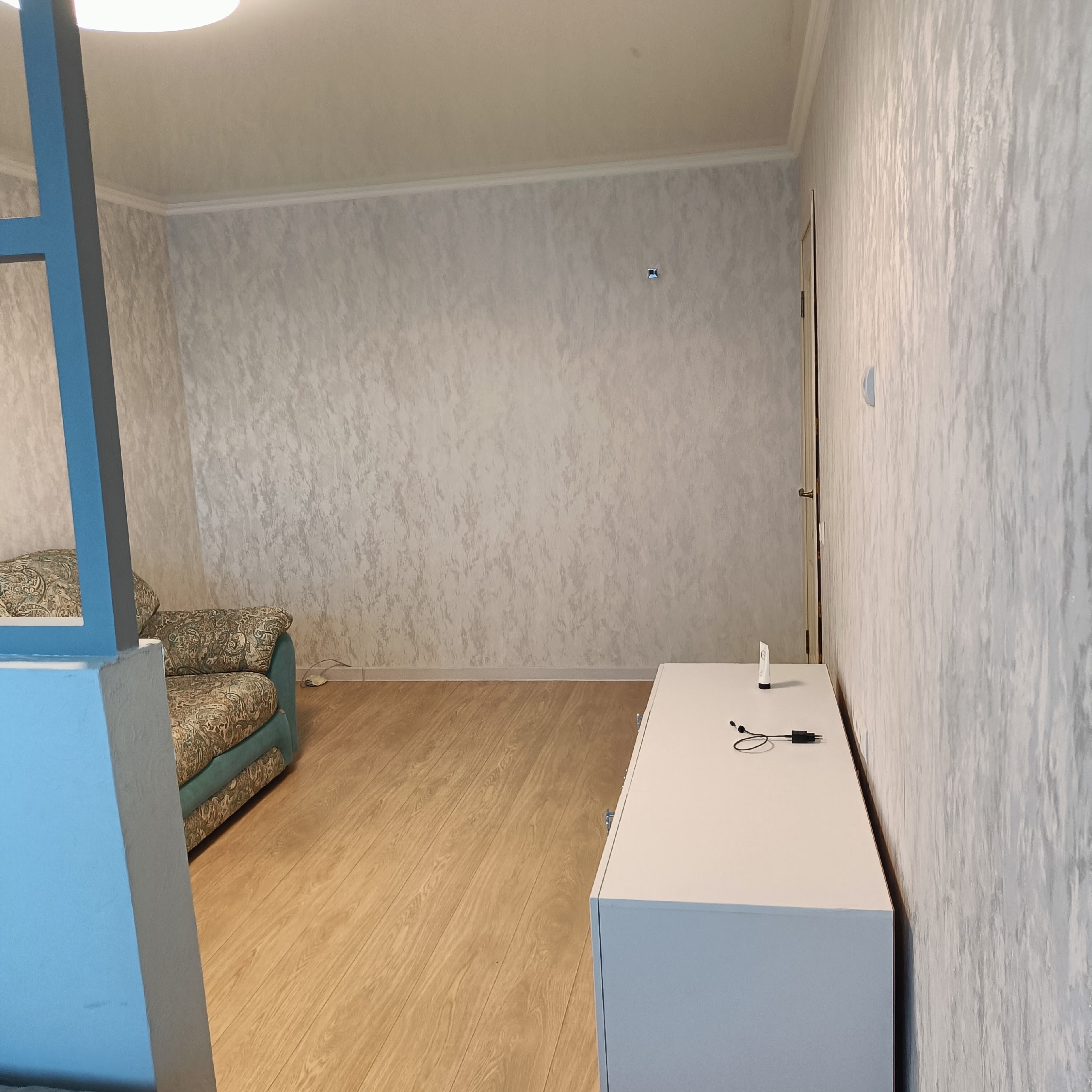 Сдам 2-к квартиру на длительный (3)