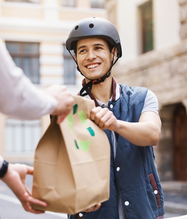 Срочно ищу ответственного курьера для