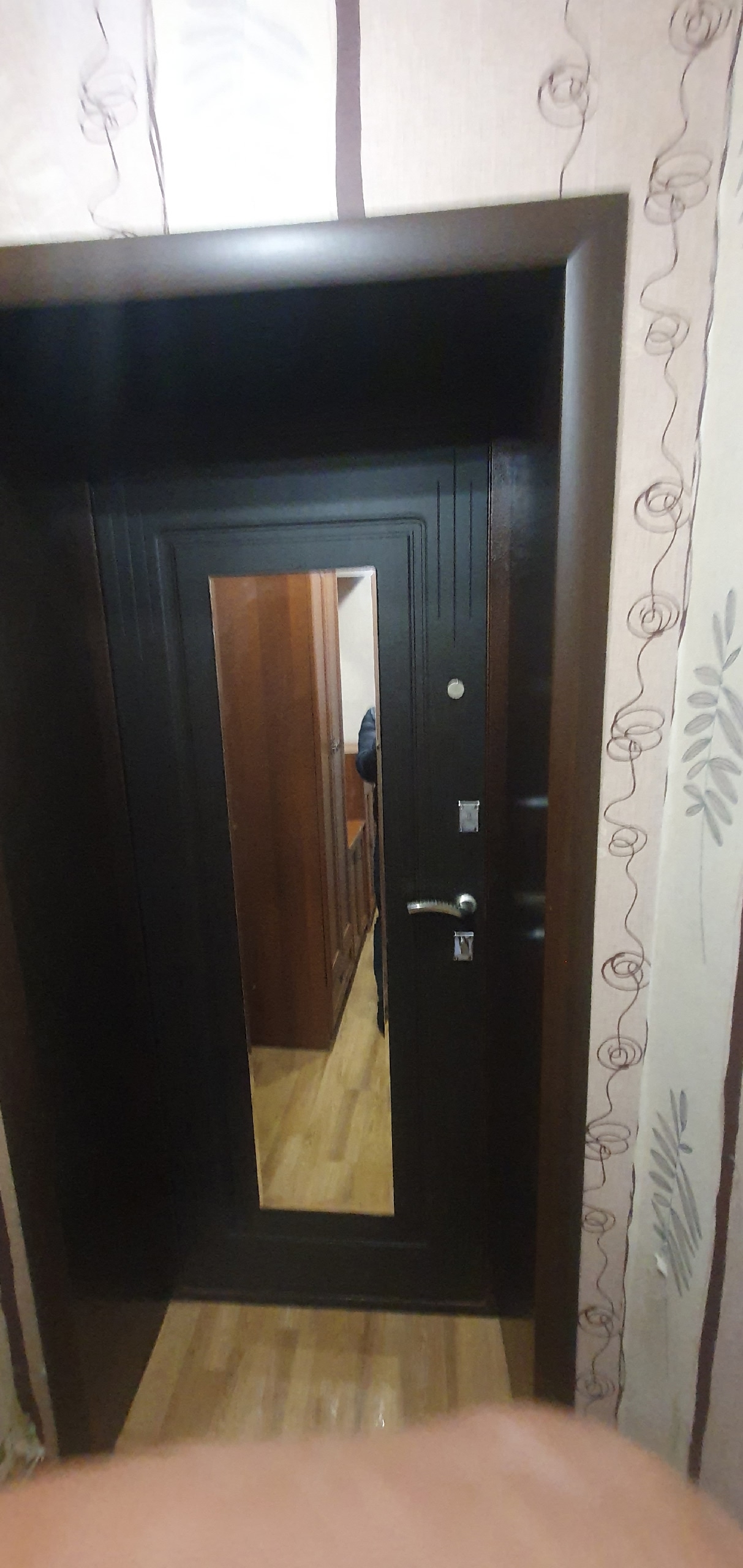 Сдам однокомнатную квартиру двухэтажном доме (4)