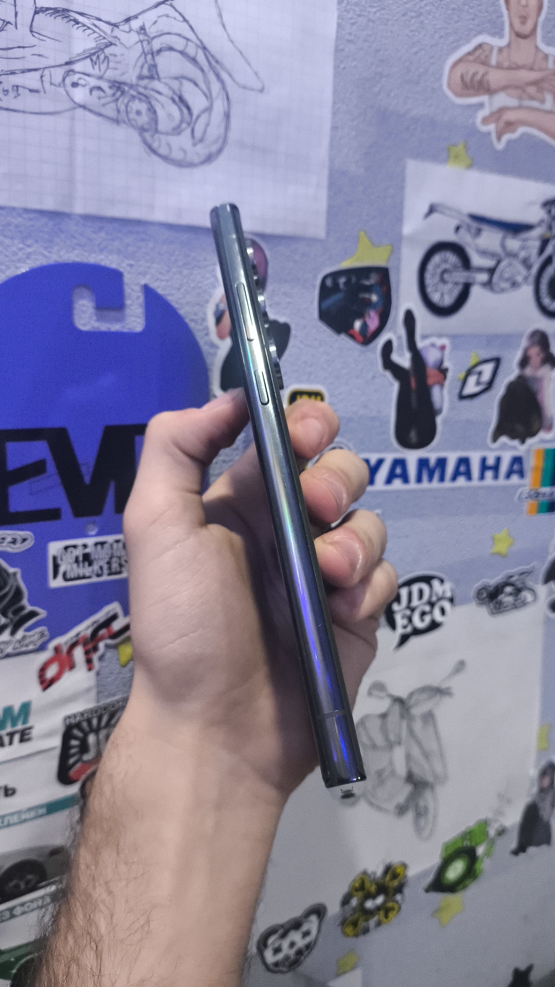 Samsung galaxy s23 ultra 12/256,не (1)