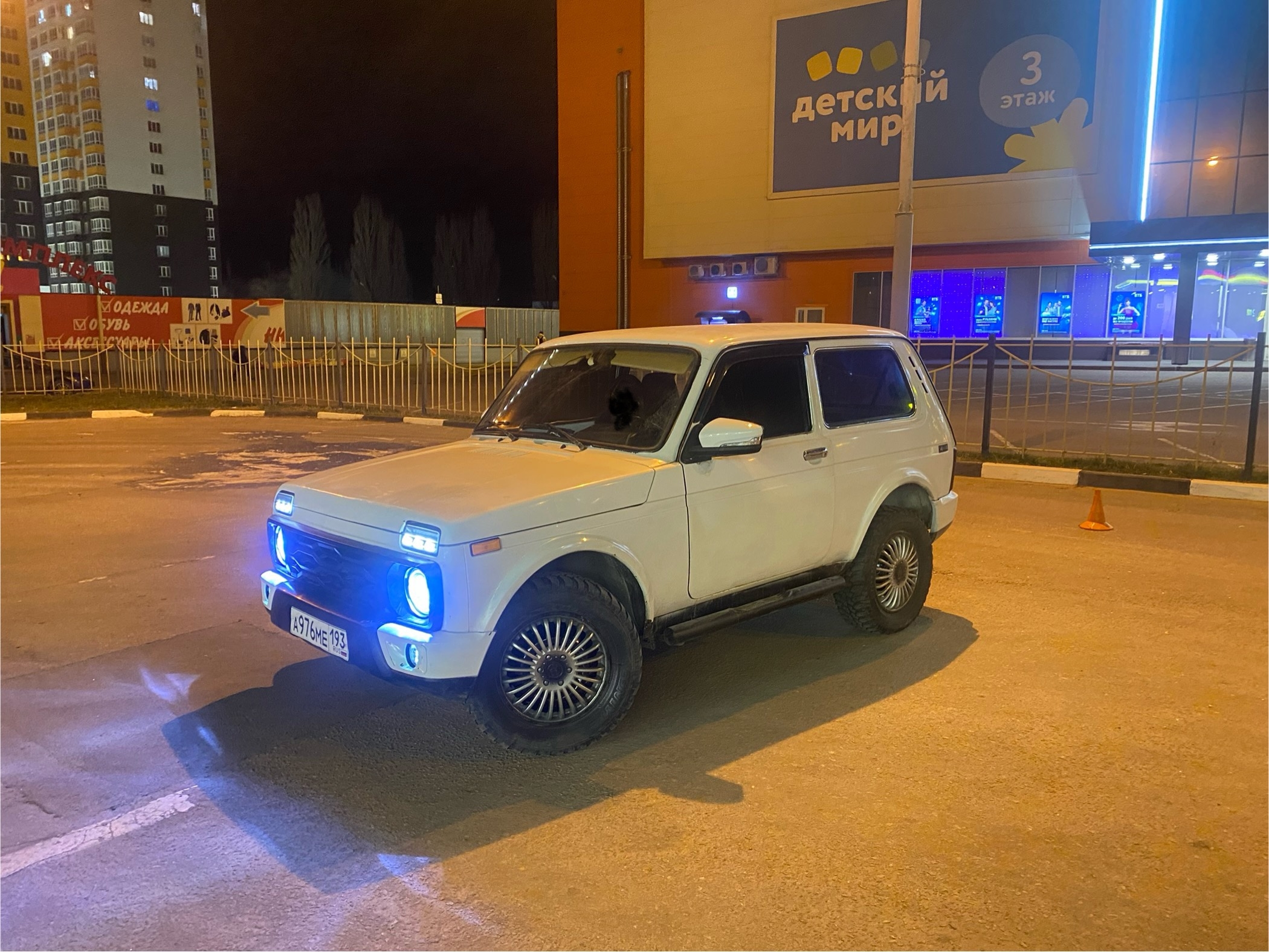 Нива 2006 г. В хорошем (9)