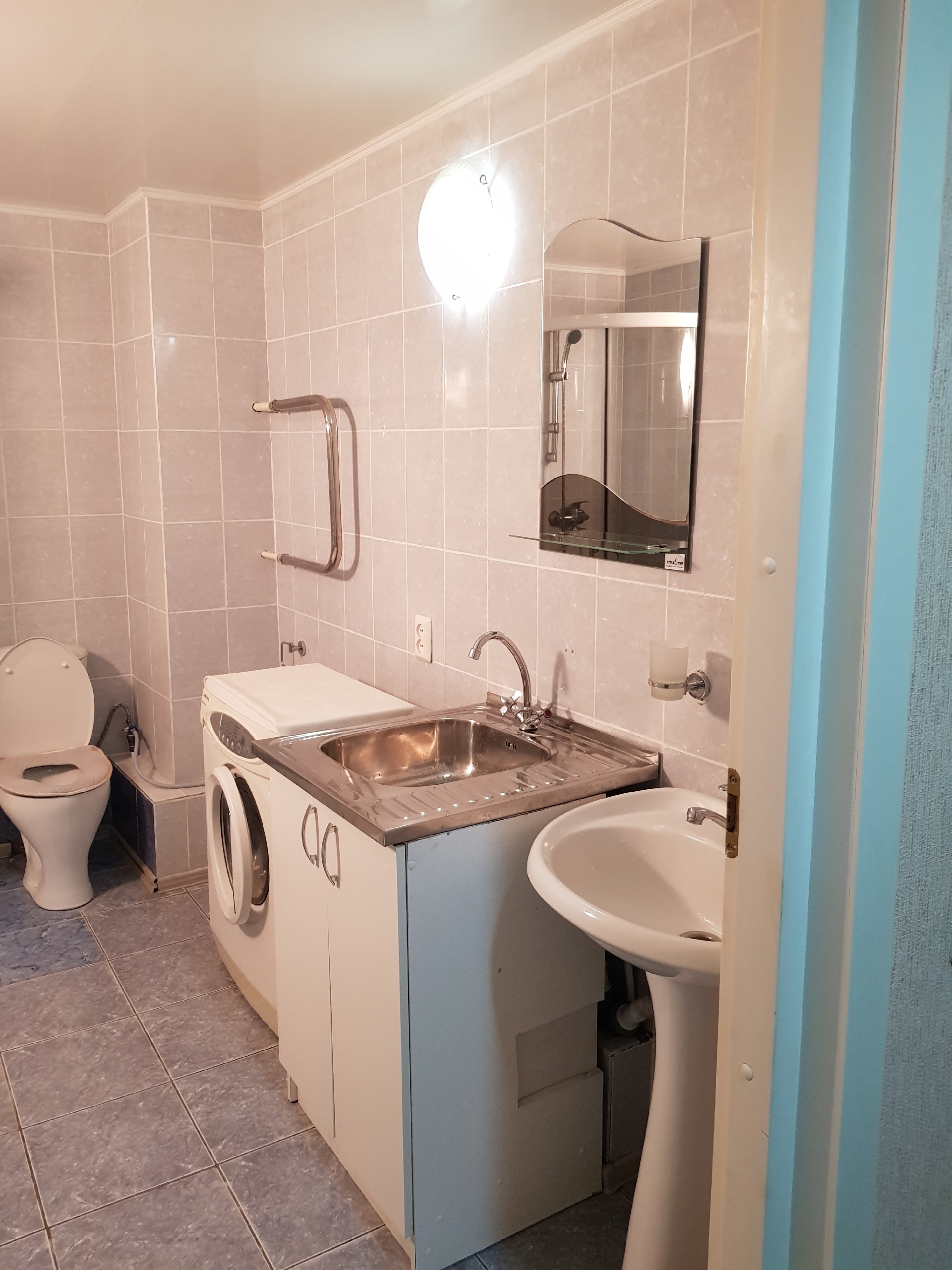 Сдам очень тёплую 2 комнатную (1)