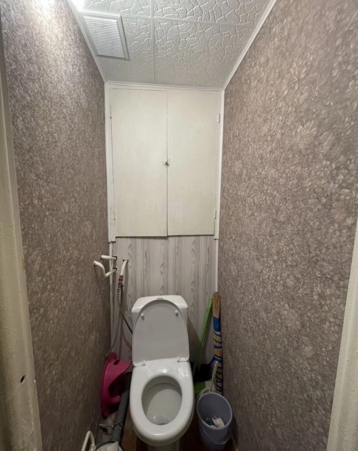 Продам 2 комнатную квартиру улучшенной (9)