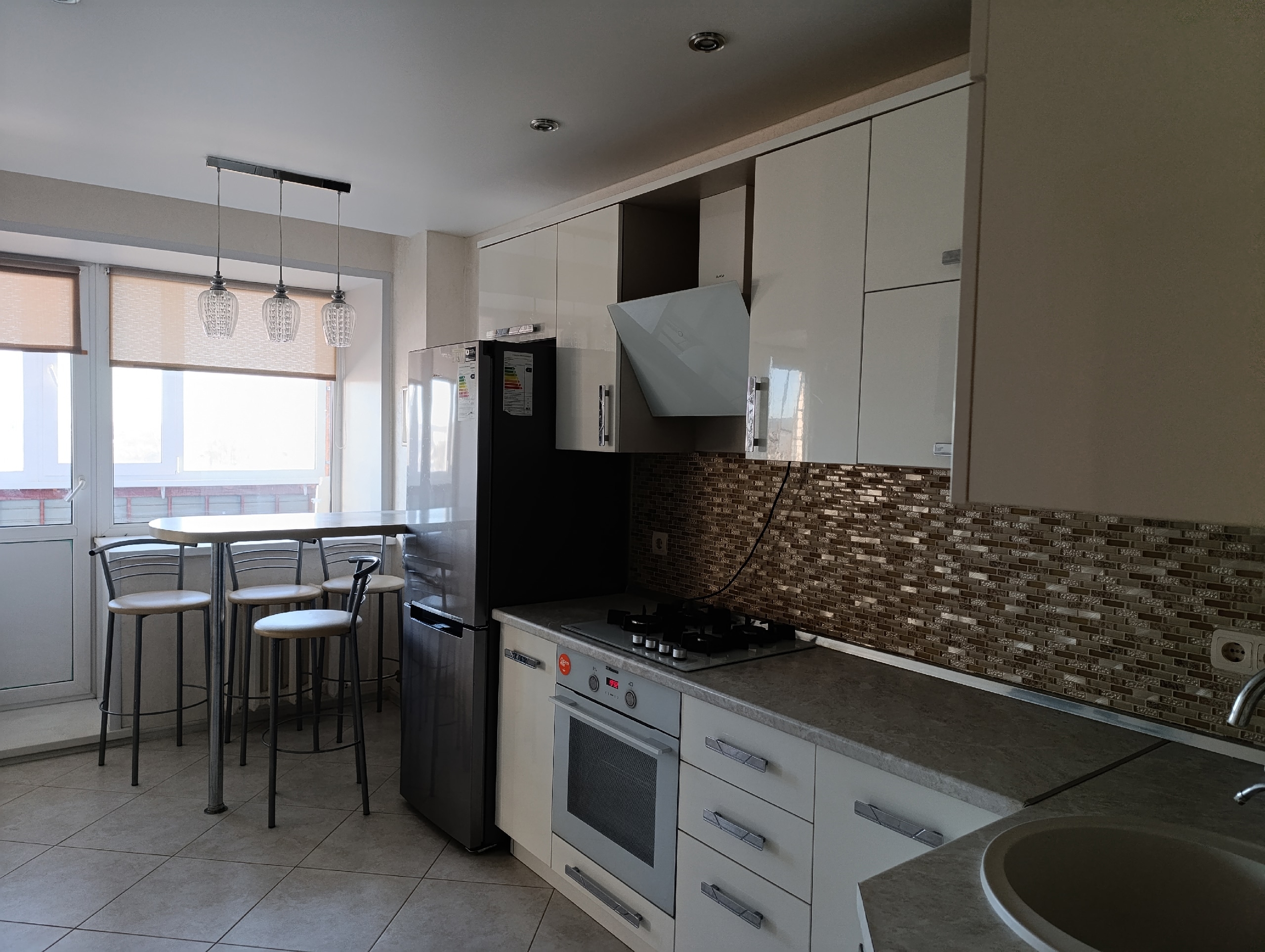 Сдам 1 комнатную крупногабаритную квартиру (3)