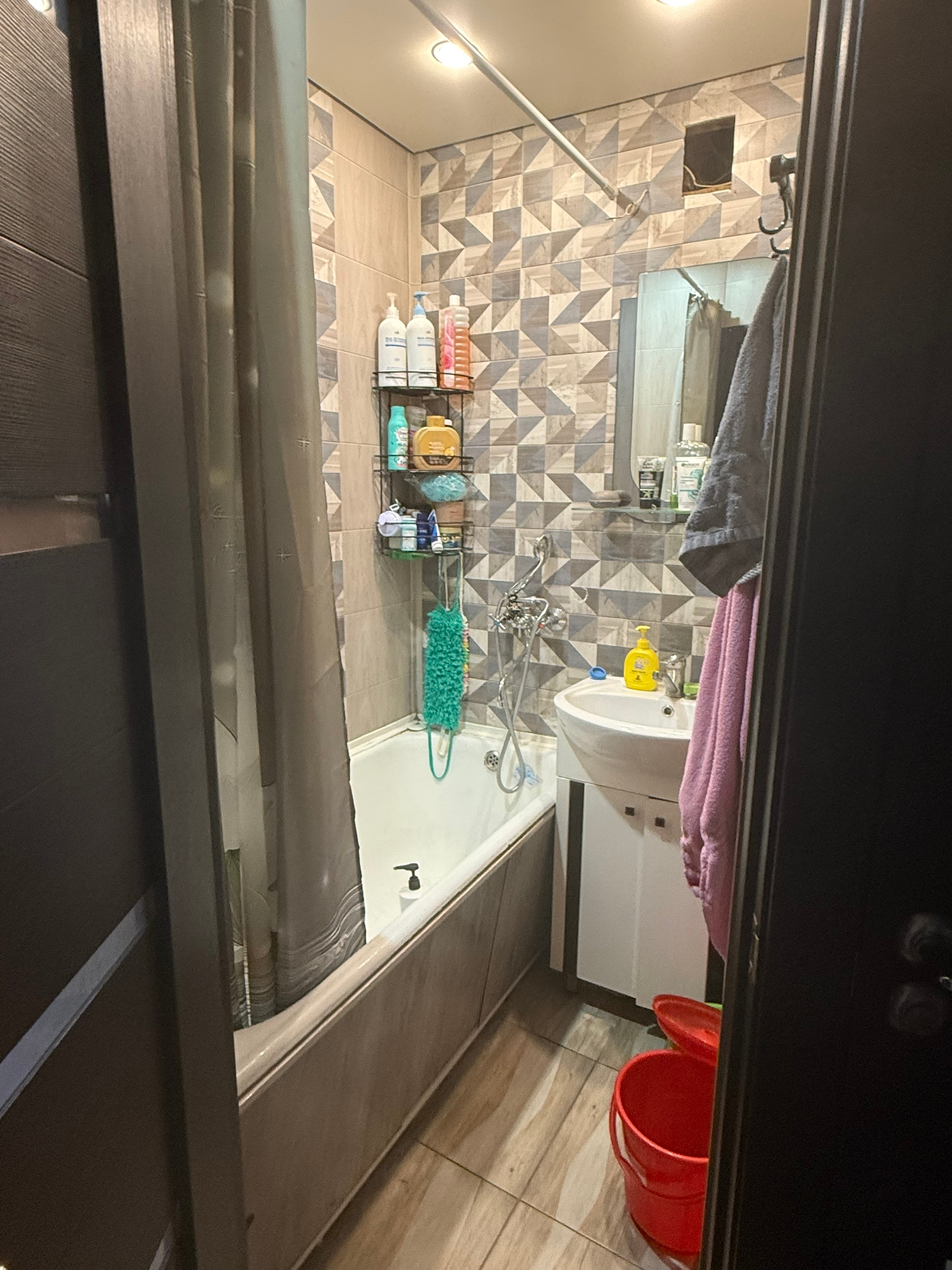 Сдам 2-к квартиру на длительный (3)