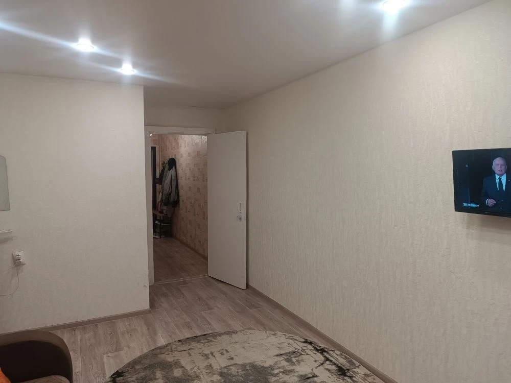 Сдается 2-комнатная квартира на 2 (2)