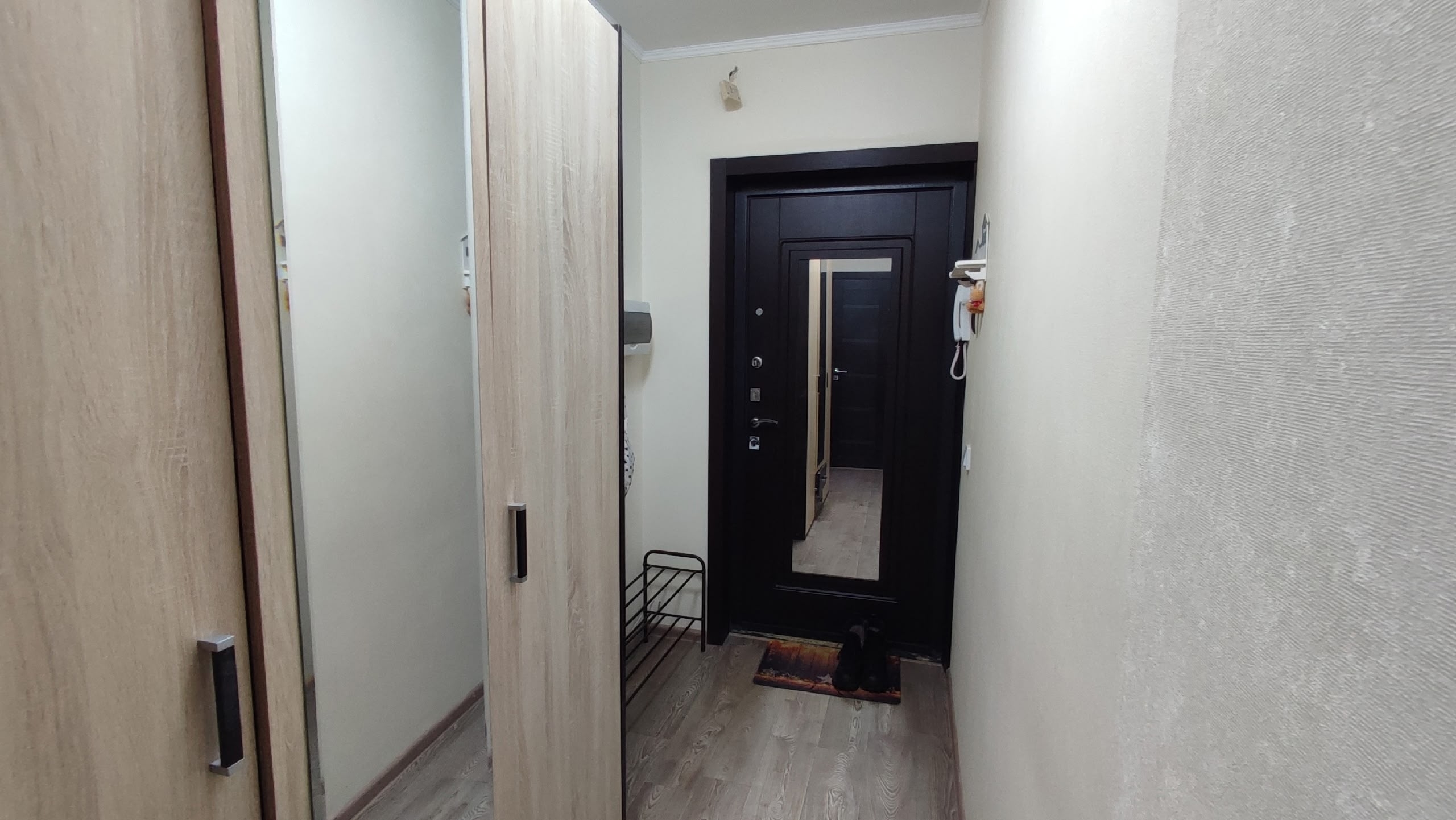 Сдается на длительный срок большая (5)