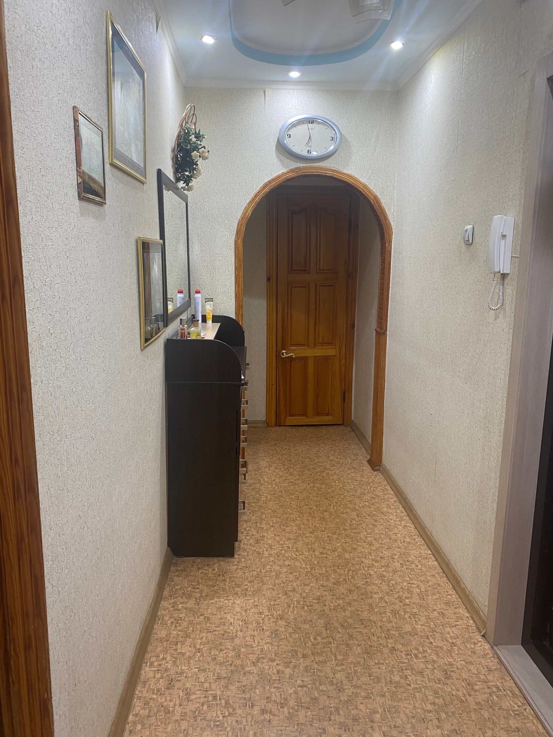 Продается 2-комнатная квартира улучшенной планировки (1)