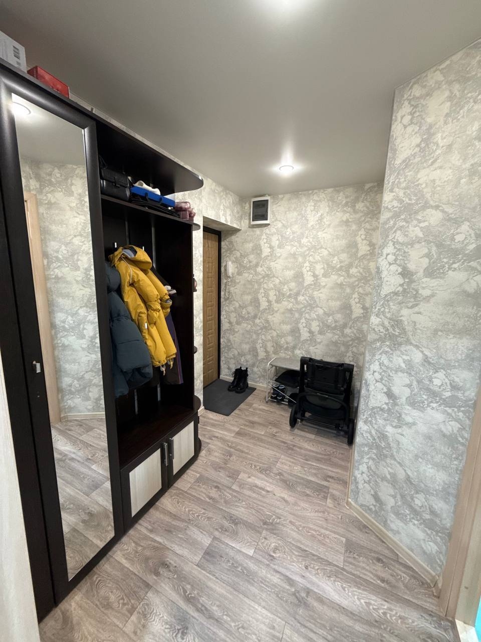 Продам 2х комнатную квартиру по (5)