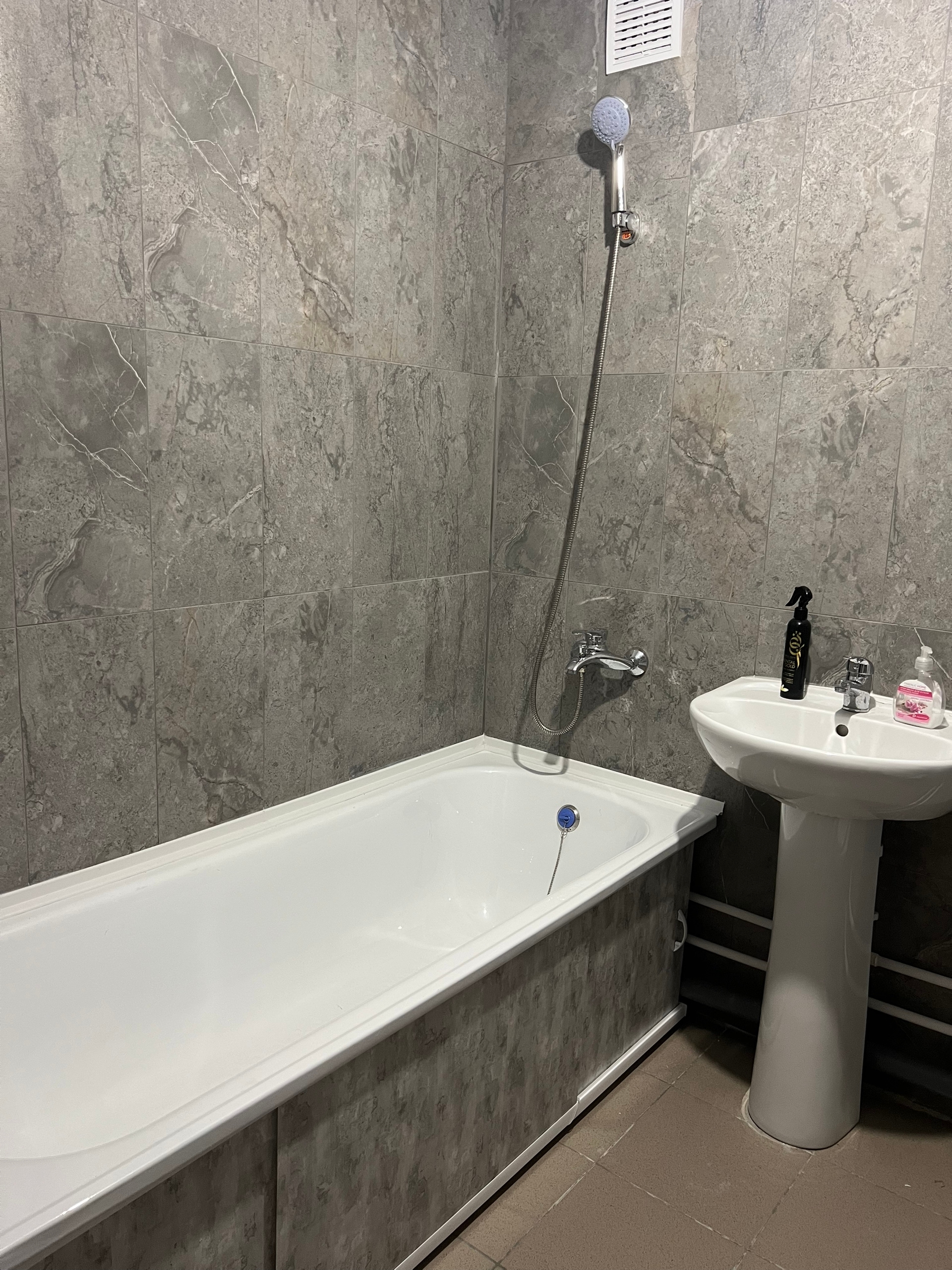 Сдается уютная, очень теплая однокомнатная (5)