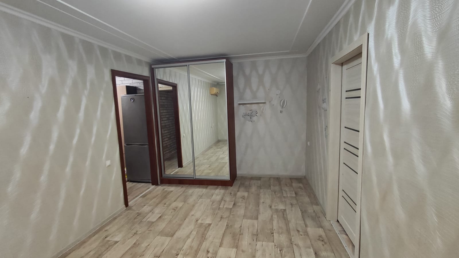 Сдам 2х комнатную квартиру в (1)