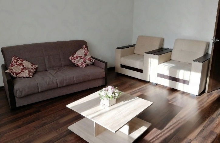 Сдам 1-ую квартиру на длительный