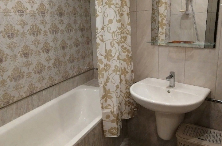 Сдам 1-ую квартиру на длительный (2)