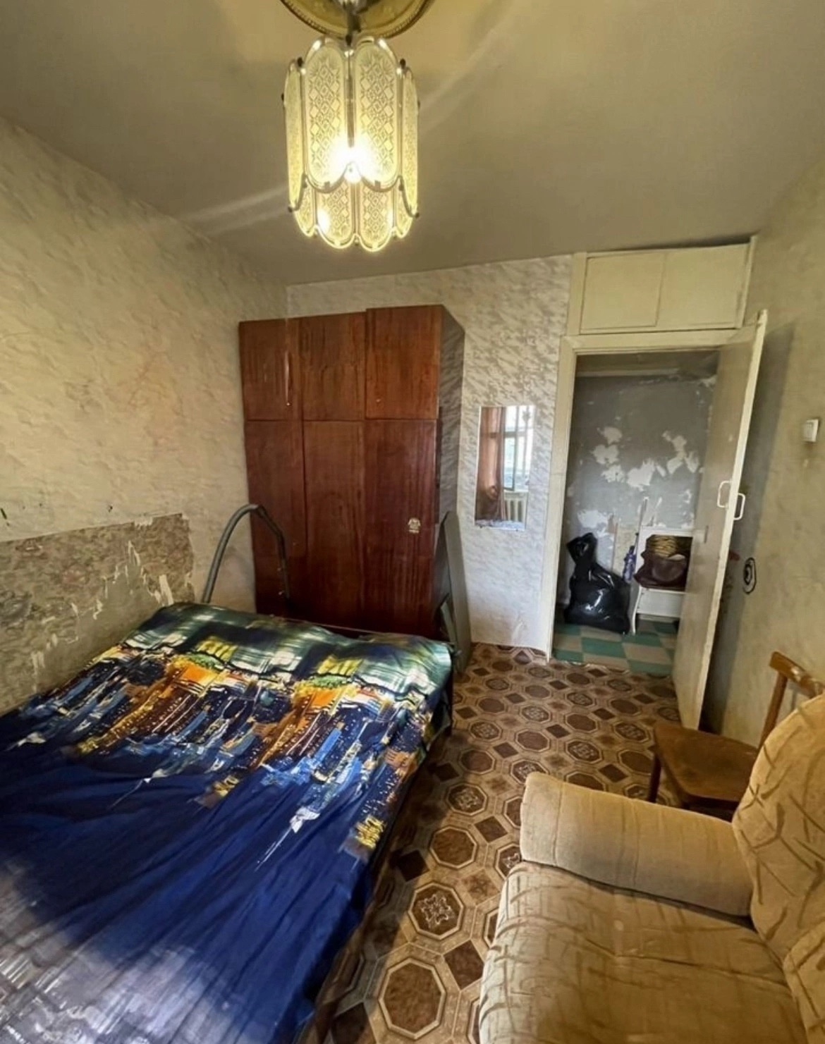 Продам 2 комнатную квартиру улучшенной (4)