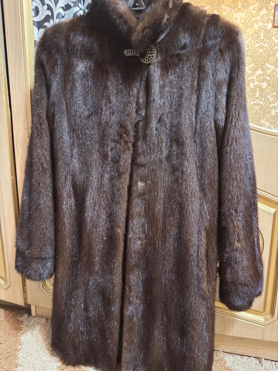 Здравствуйте, продаю считай обсалюдно новую (1)