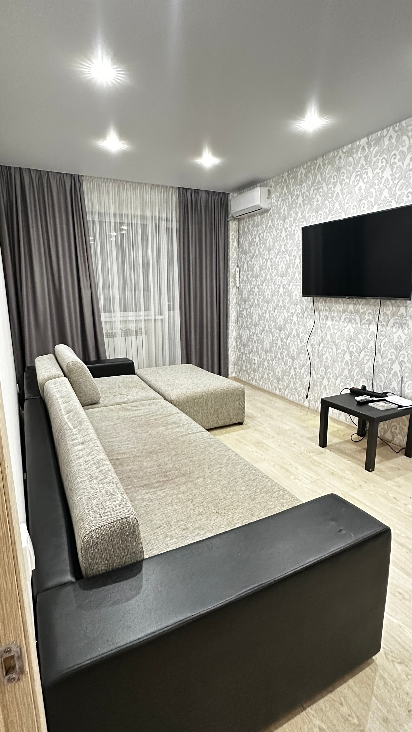 Сдаётся уютная двухкомнатная квартира на (6)