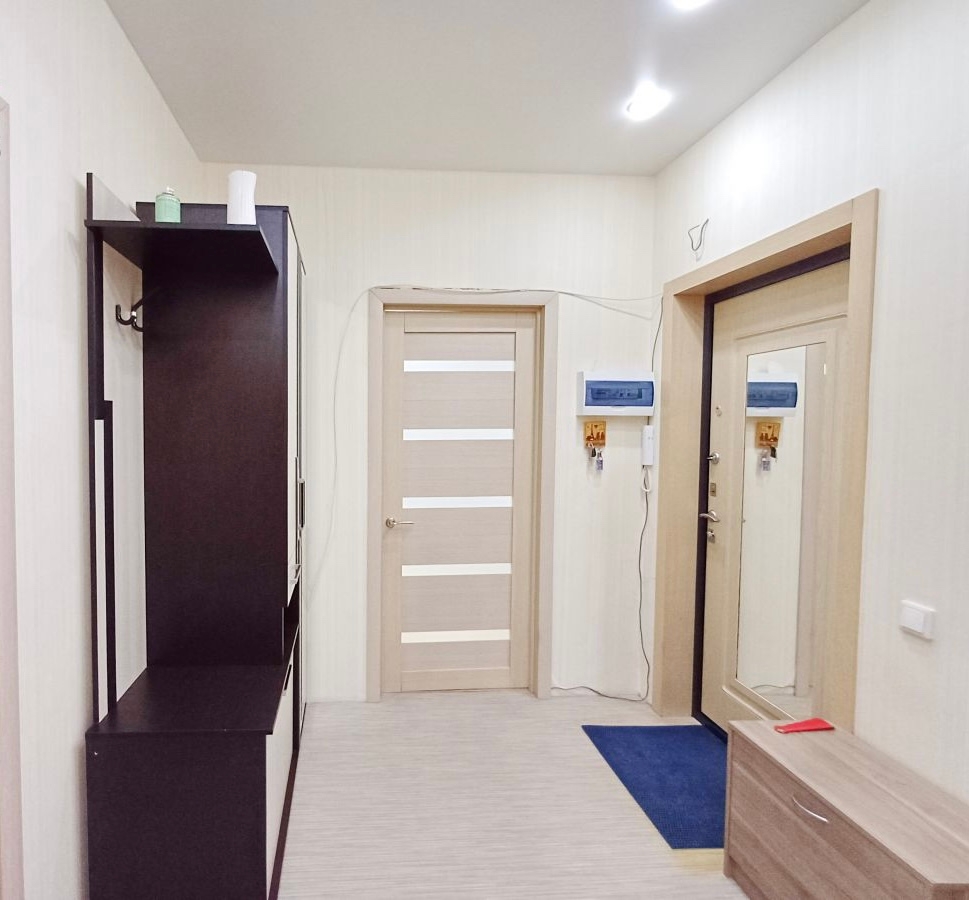 Сдаётся уютная двухкомнатная квартира на (3)