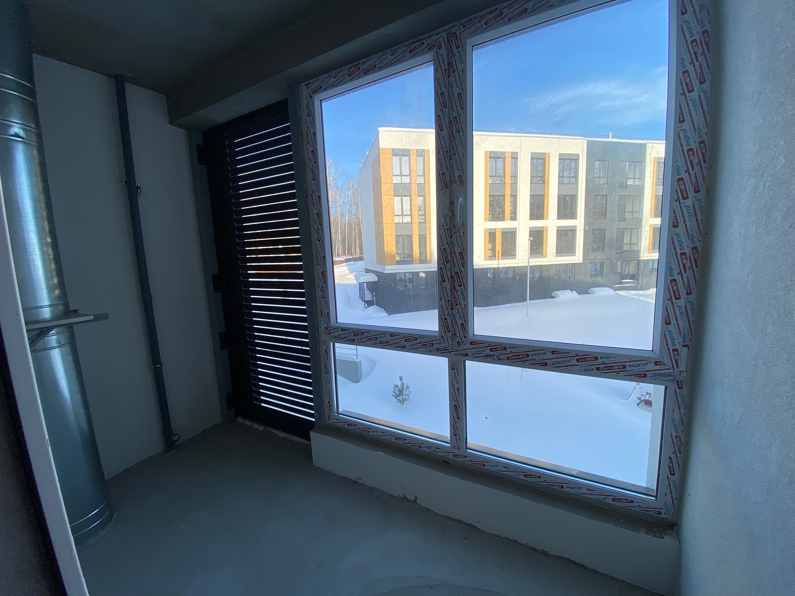 Продам однокомнатную квартиру в новом (5)