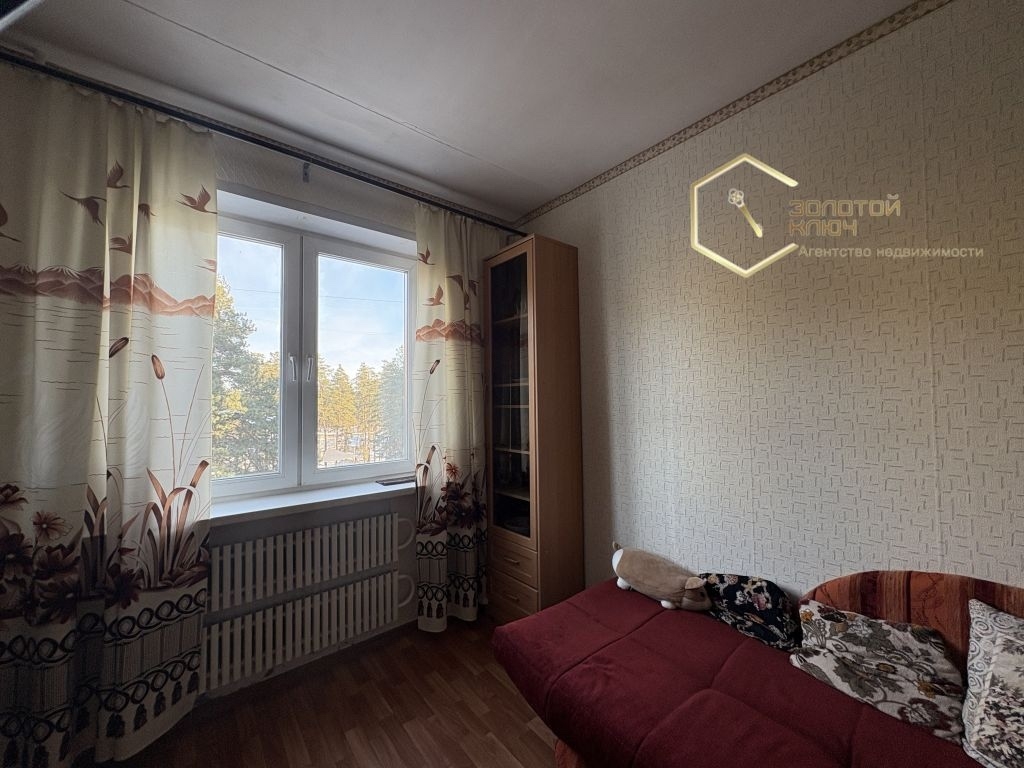 Продам трехкомнатную квартиру по адресу: (5)