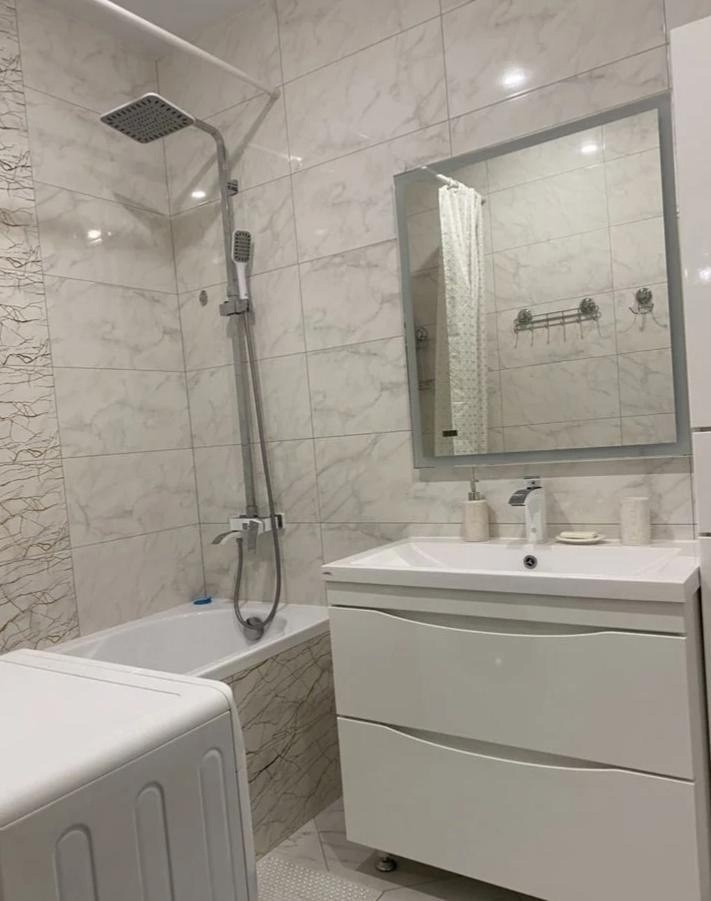 Сдаем однокомнатную квартиру на длительный (2)