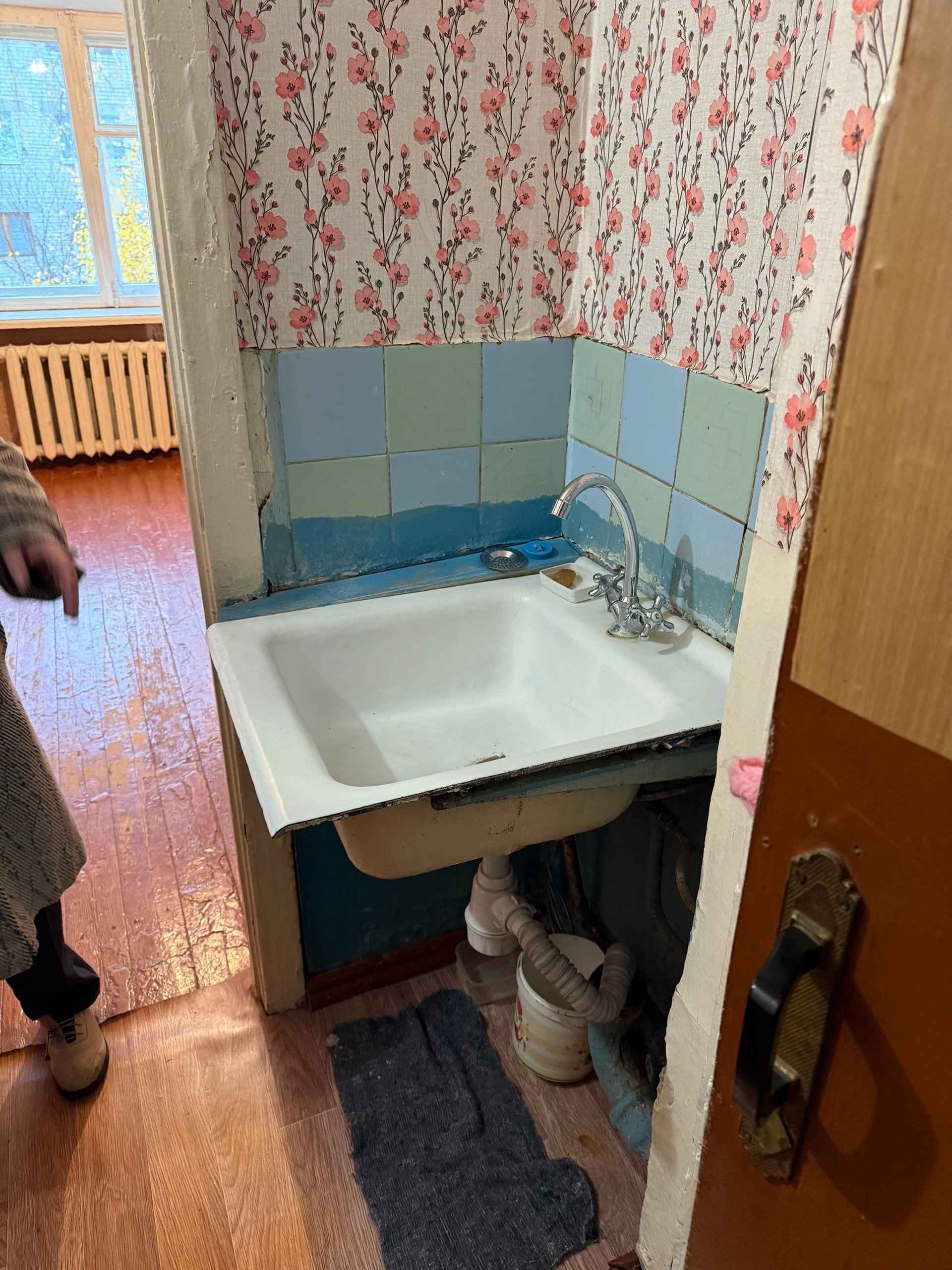 Продается м/с ул. М. Тореза (3)