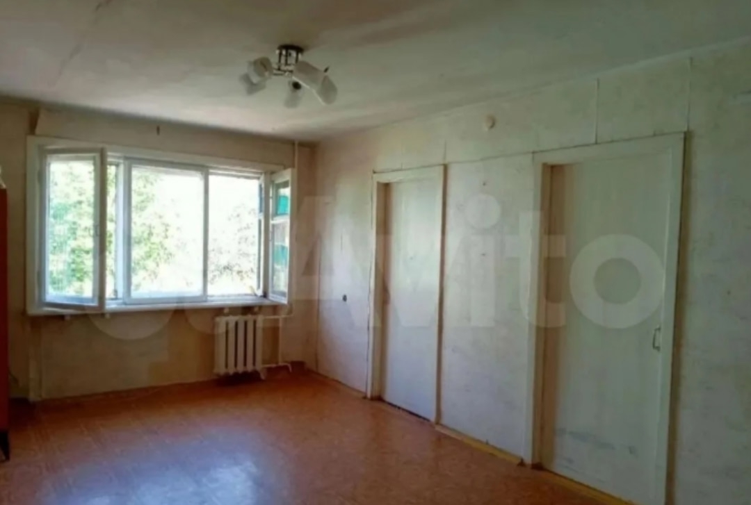 Продаётся уютнaя чeтыpёхкомнатная кваpтирa площадью (1)