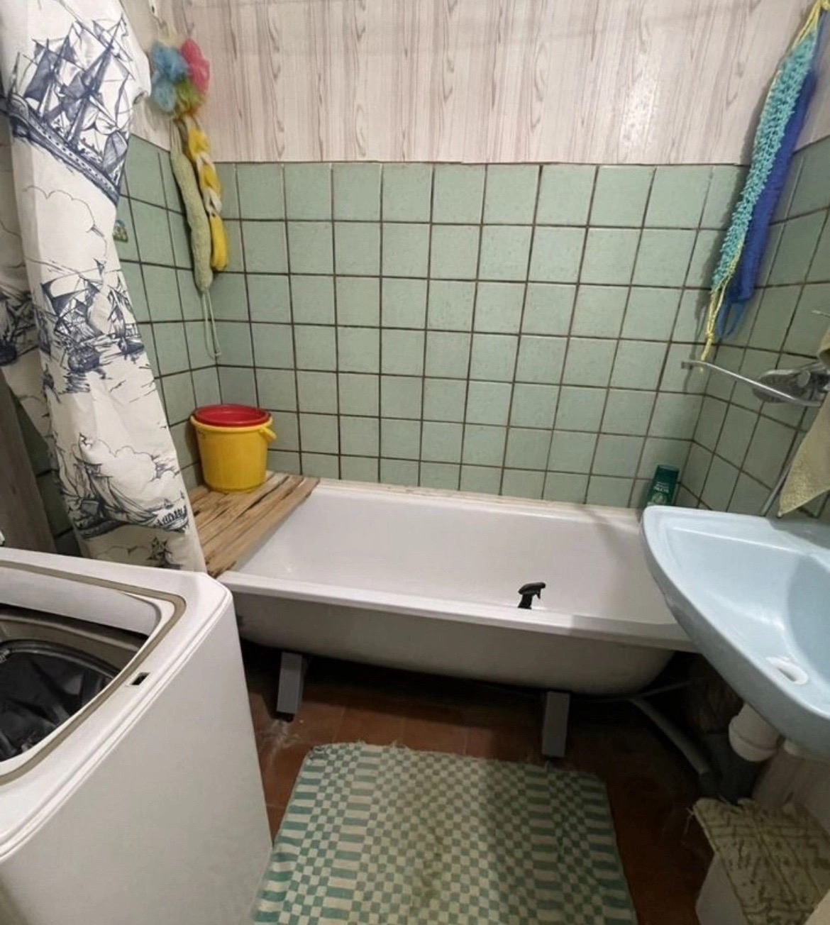 Продам 2 комнатную квартиру улучшенной (4)