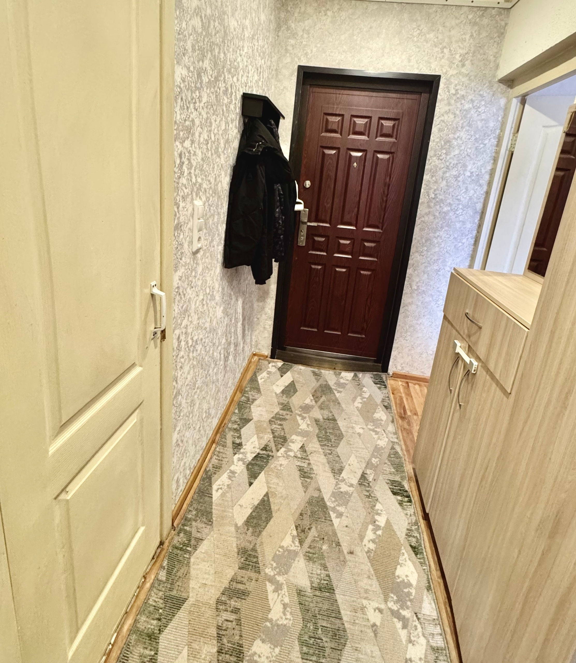 Продается отличная светлая и уютная (3)