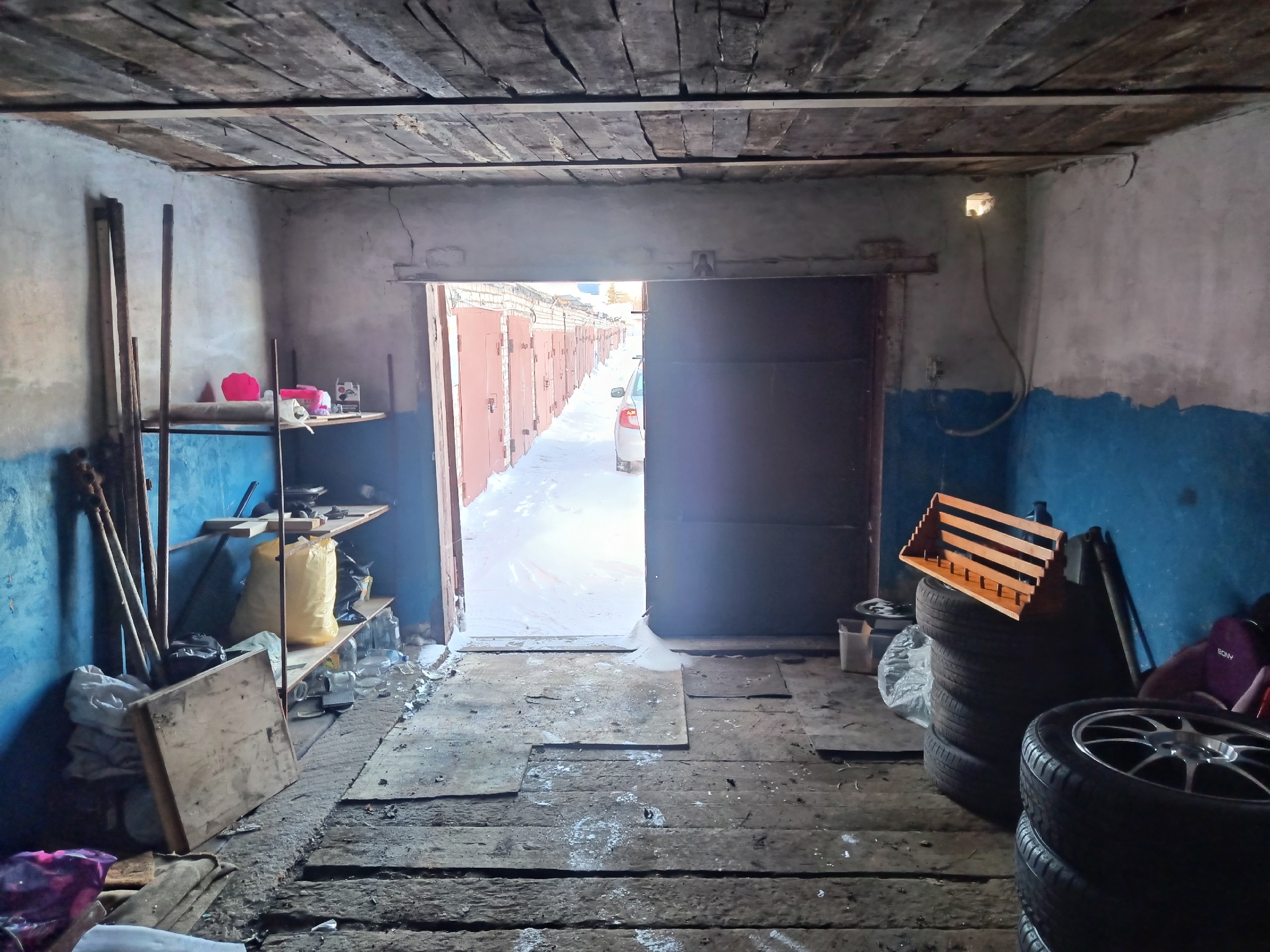 Продам гараж рядом с ж/д (2)