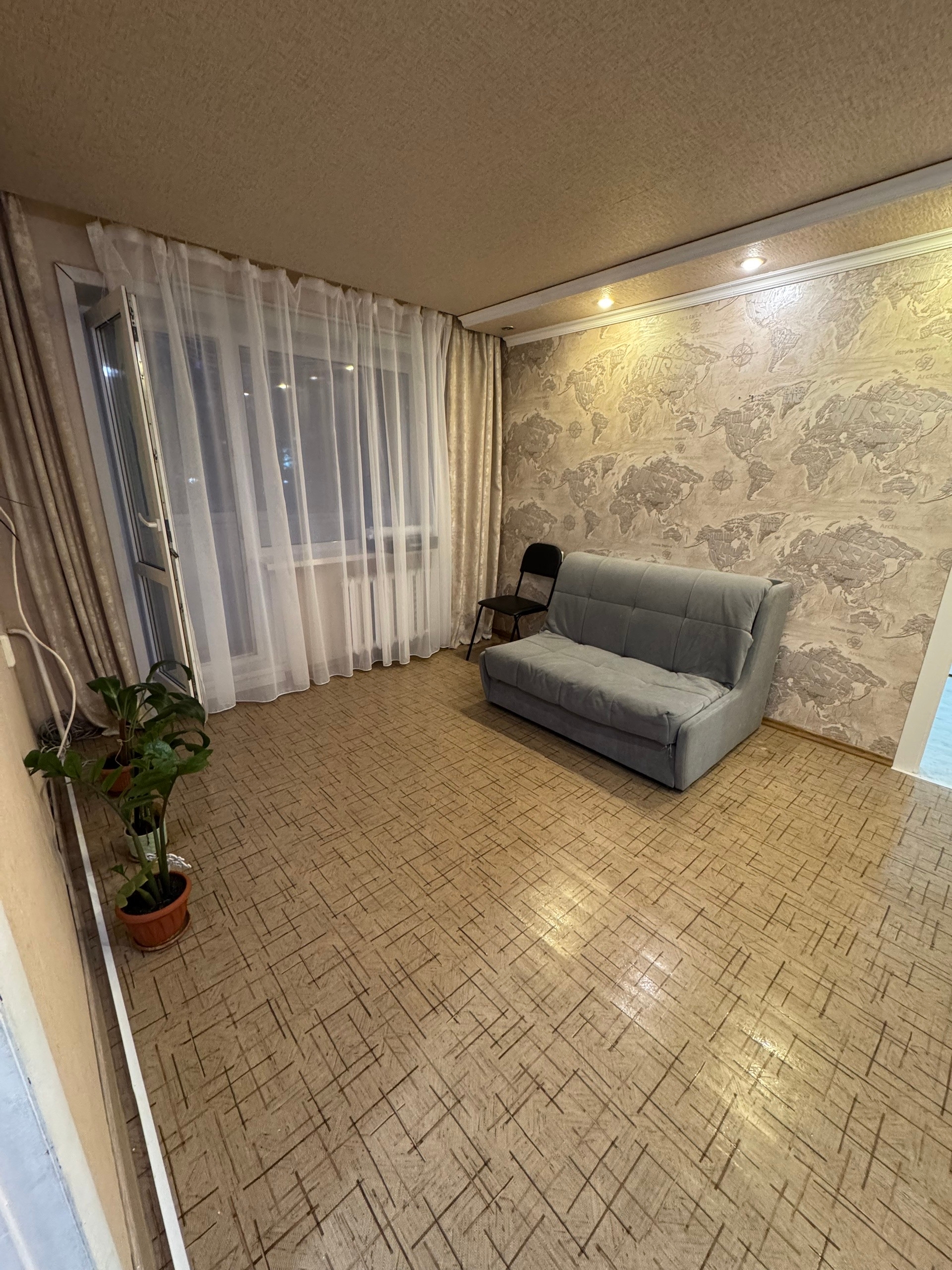 Продам уютную, теплую квартиру, в (4)