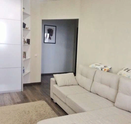 Сдам однокомнатную квартиру, желательно на