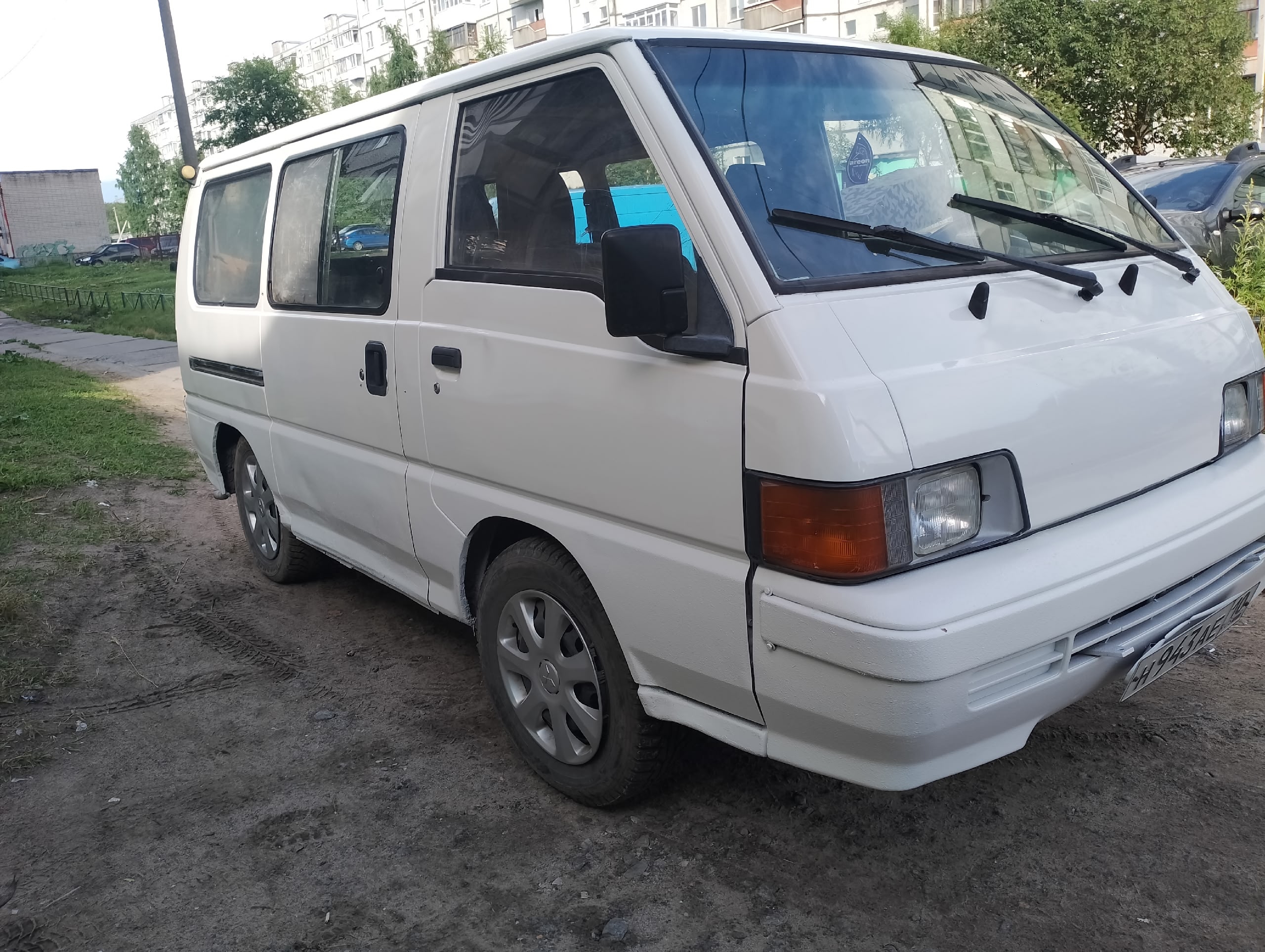 Продается Мицубиси L300 дизель автомобиль (5)