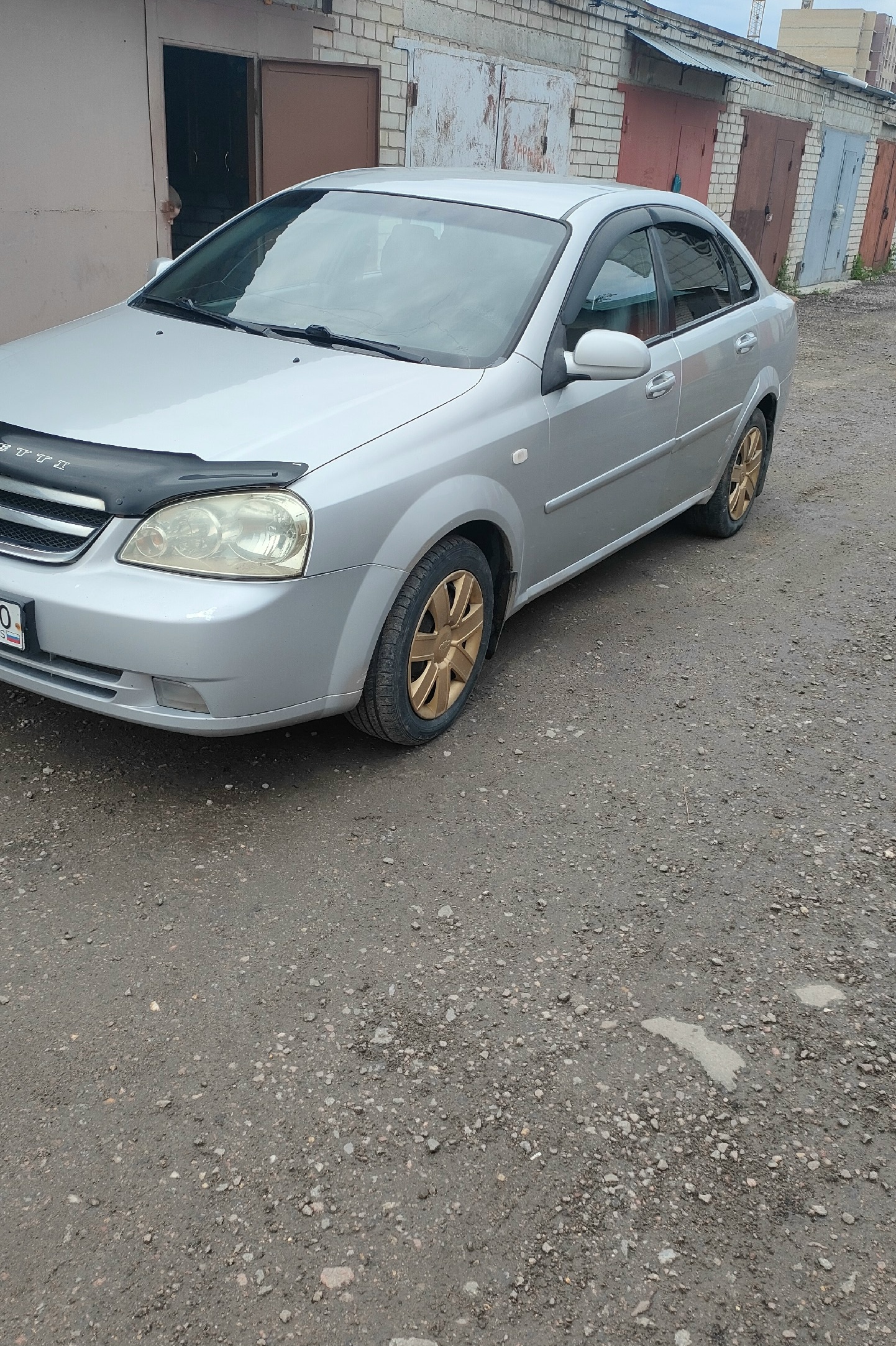 Chevrolet Lacetti 2009: хорошее состояние,