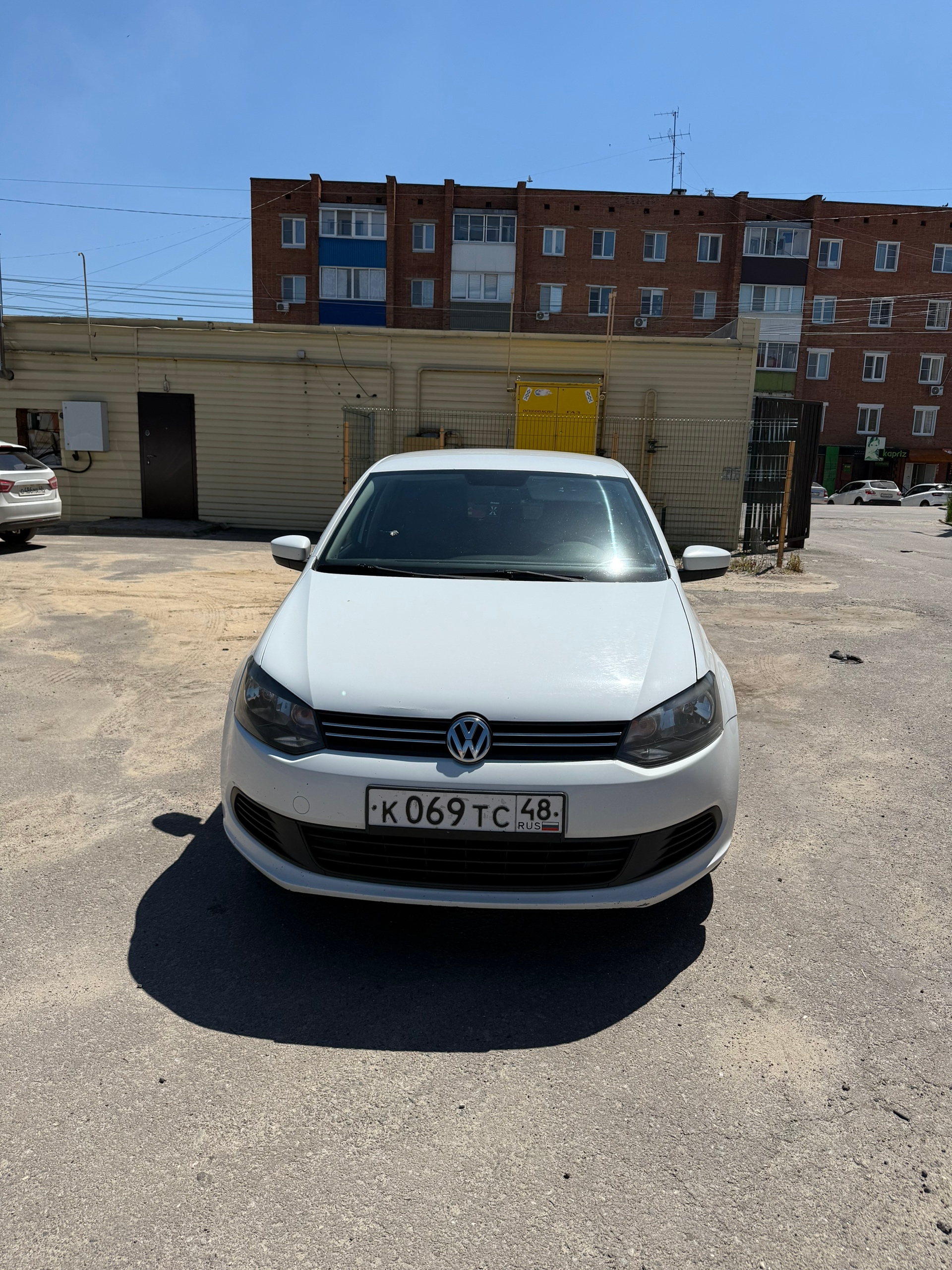 Volkswagen Polo 2014 1.6 механика (3)